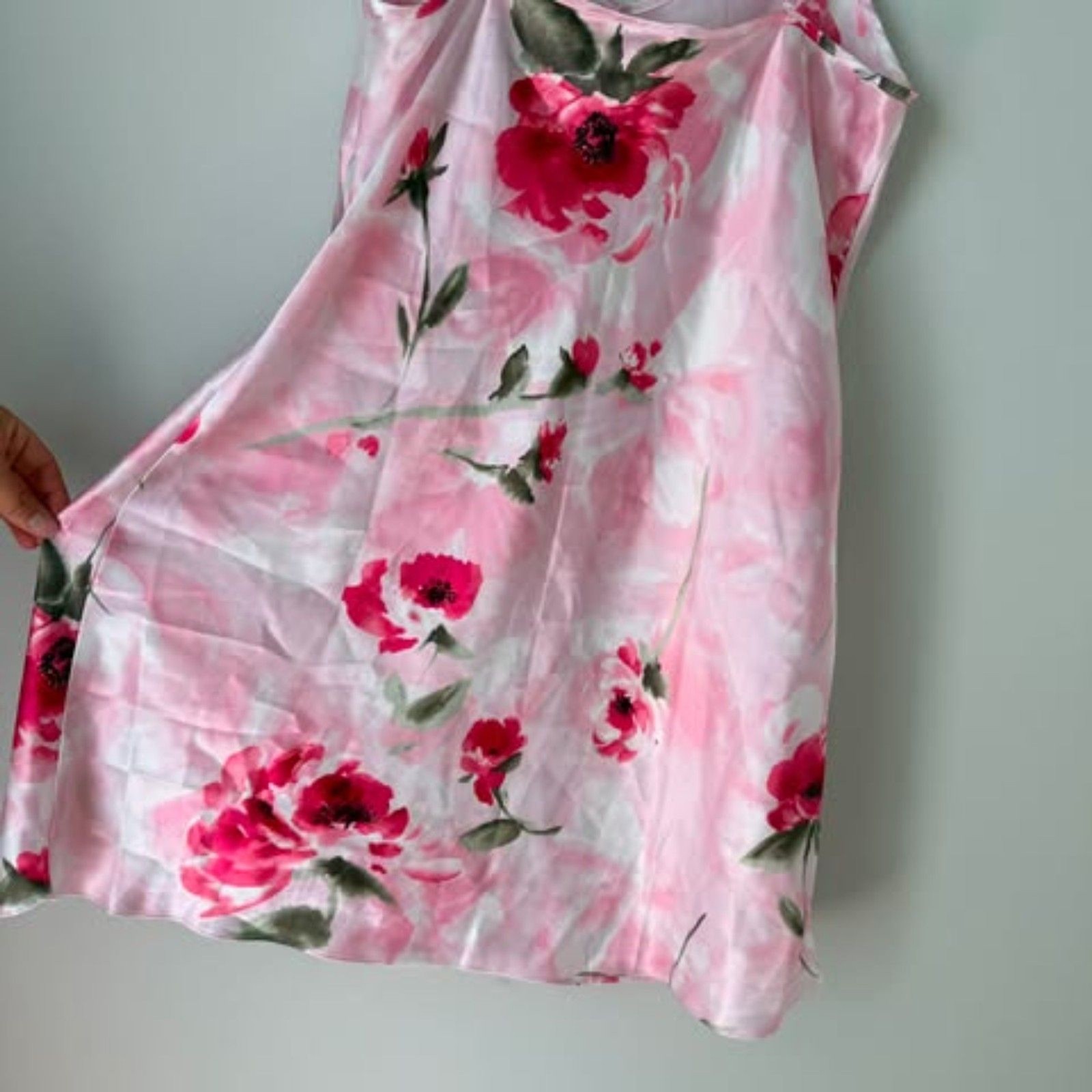Vintage Gilligan & O’Malley Pink Floral Satin Slip Size Large