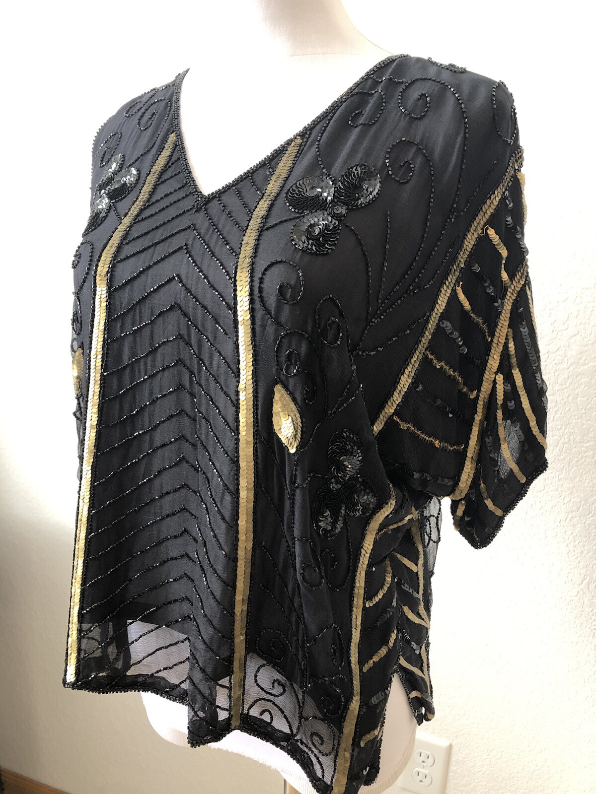 Vtg Beaded Sequin Top Black Gold Bougie Batwing Glam Festival Club Silk Showy M
