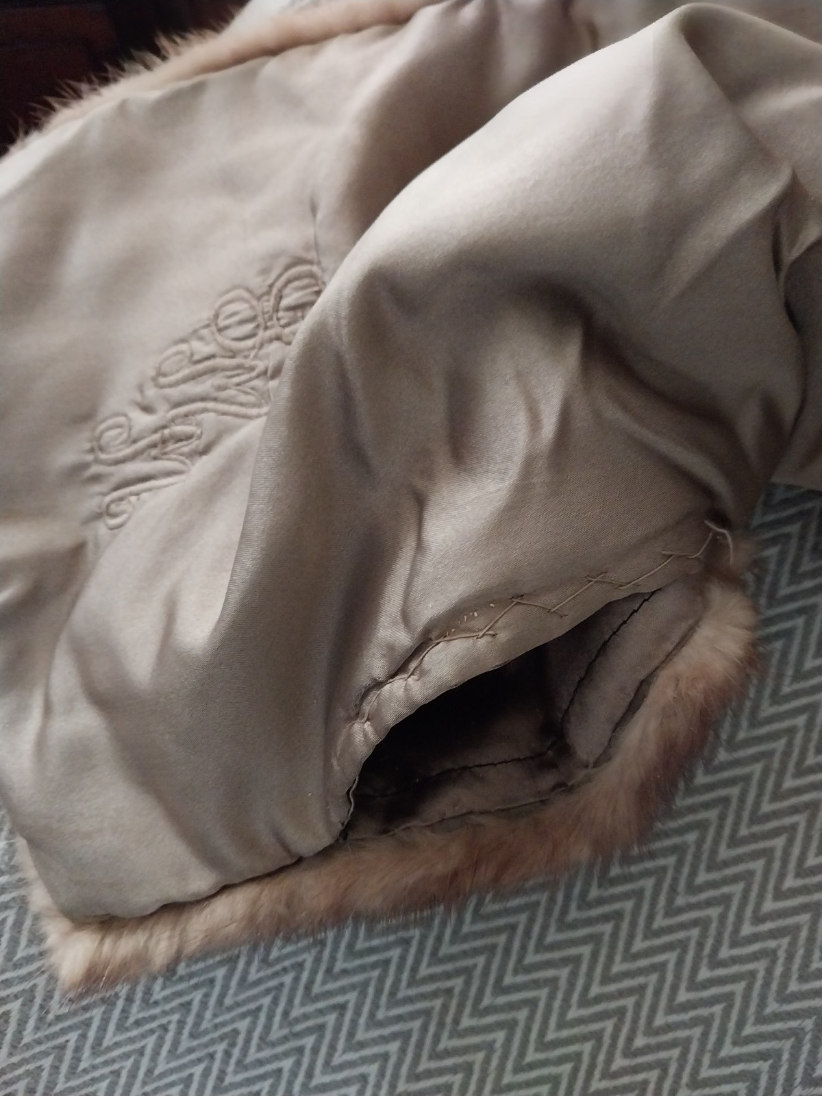 Vintage Miller’s French Room Knoxville Fur Shole Cape Wrap Matching Hat Pockets