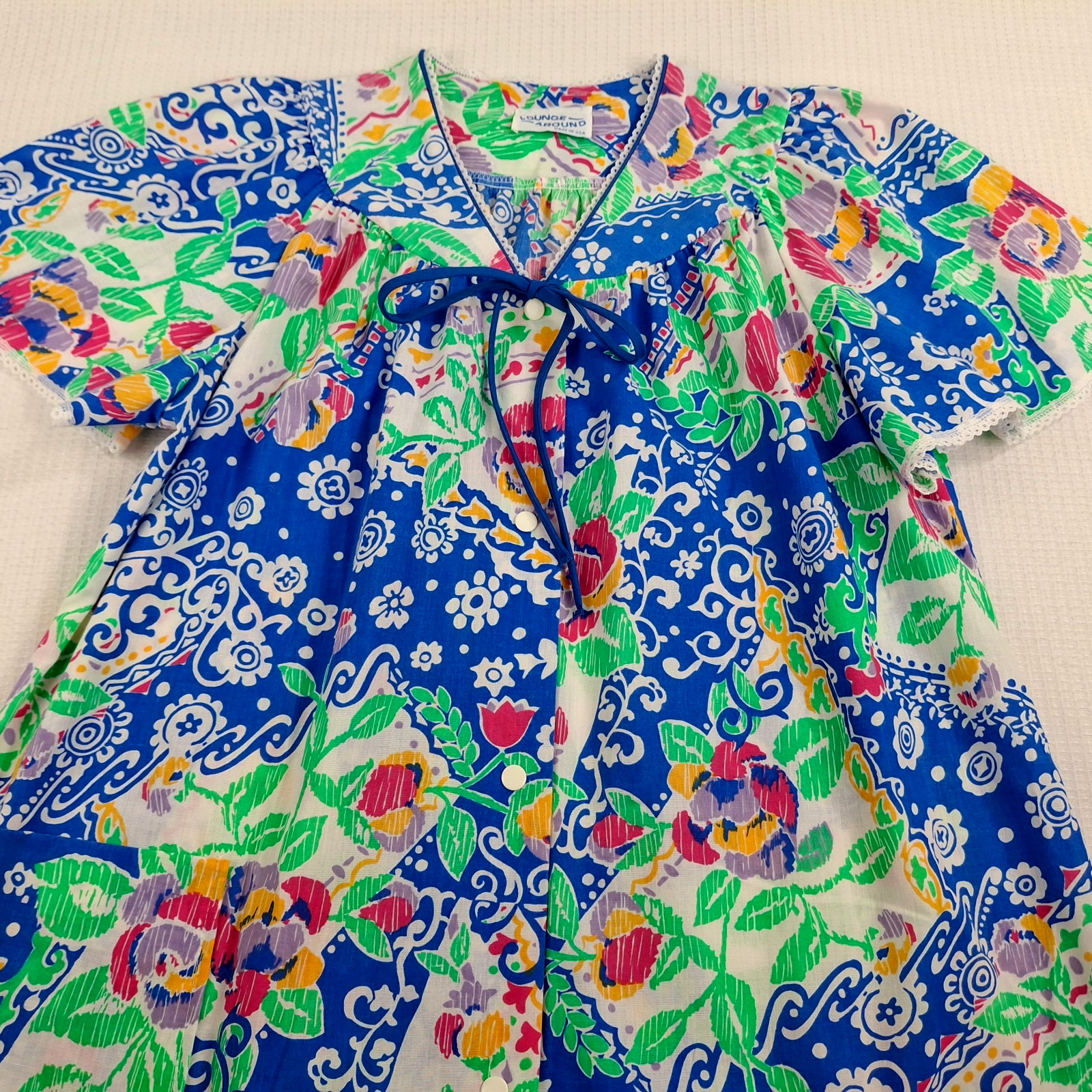 Vintage Lounge Around Women’s Size L 12 ? Snap Buttons Blue Floral Made In USA