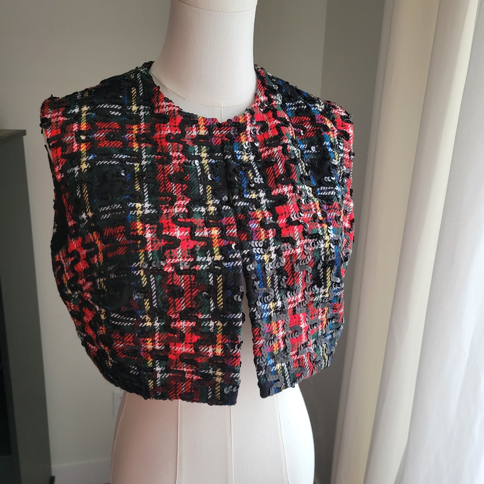 VTG 1972 Lee Jordan Plaid Holiday Sequin Cropped Vest Modern Size US 4-6 USA