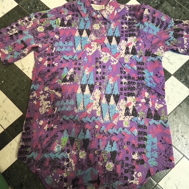 Vintage vibrant colorful Wanda D 1980s geometric button up shirt