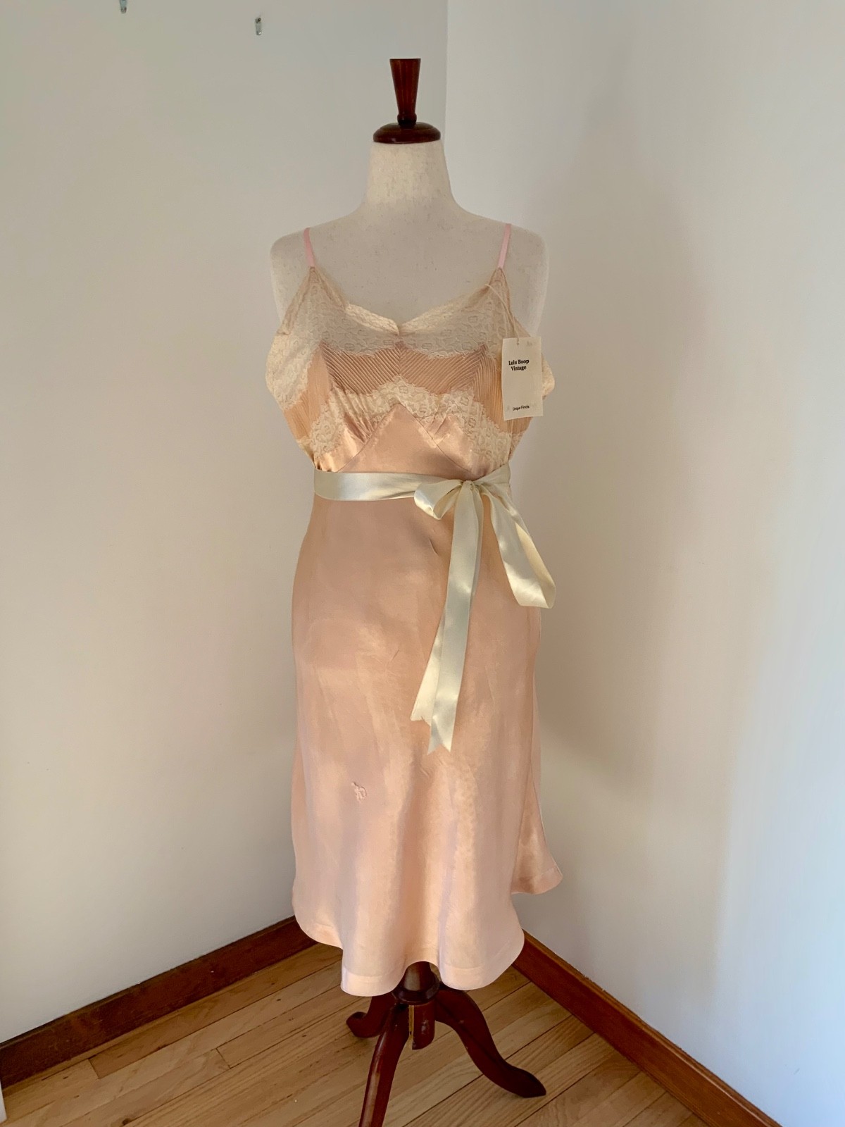 1940sVintage Hand-Dyed Satin Lace Slip Dress – Blush Peach with Satin Ribbon