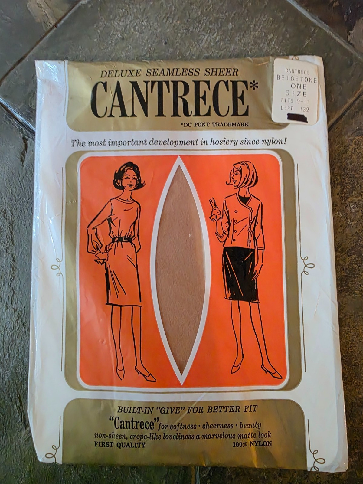 Vintage NIP Cantrece Seamless Sheer Stockings Beigtone One Size9-11
