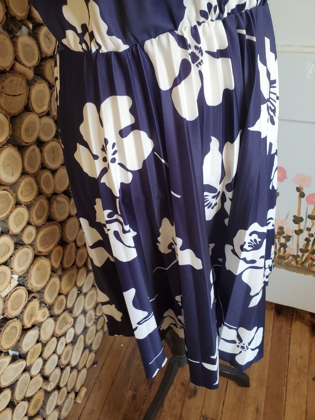 Tabby of California Vintage Retro Navy Blue Hawaiian Floral Pleated Dress 10