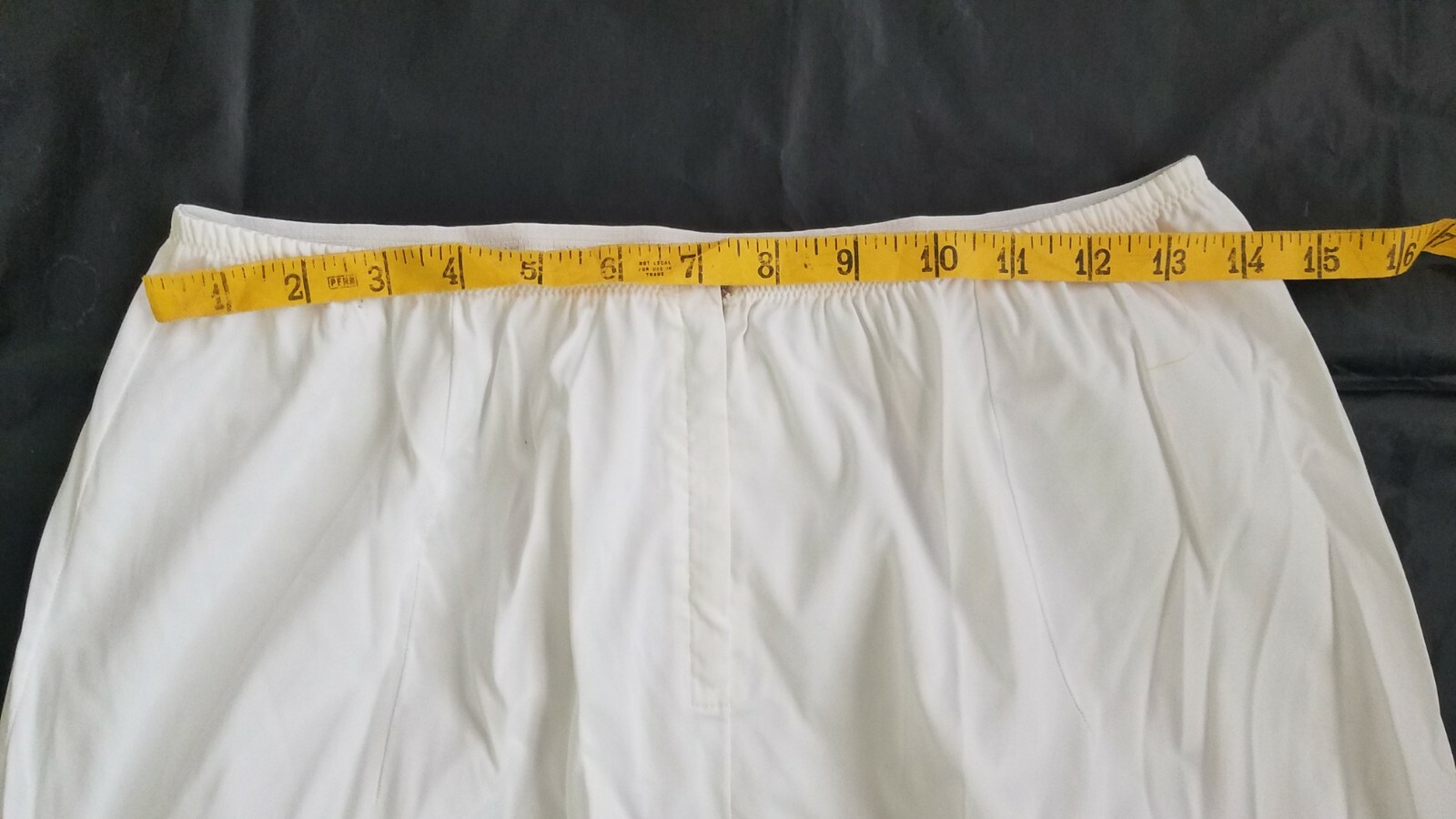Vintage Half Slip Zip/Elastic Waist Scalloped Hem Slit White No Stretch
