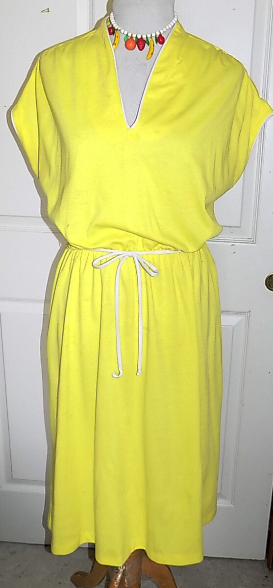 Vintage 70s Lemon Yellow Dress Marchionda of California Missy 18 B44