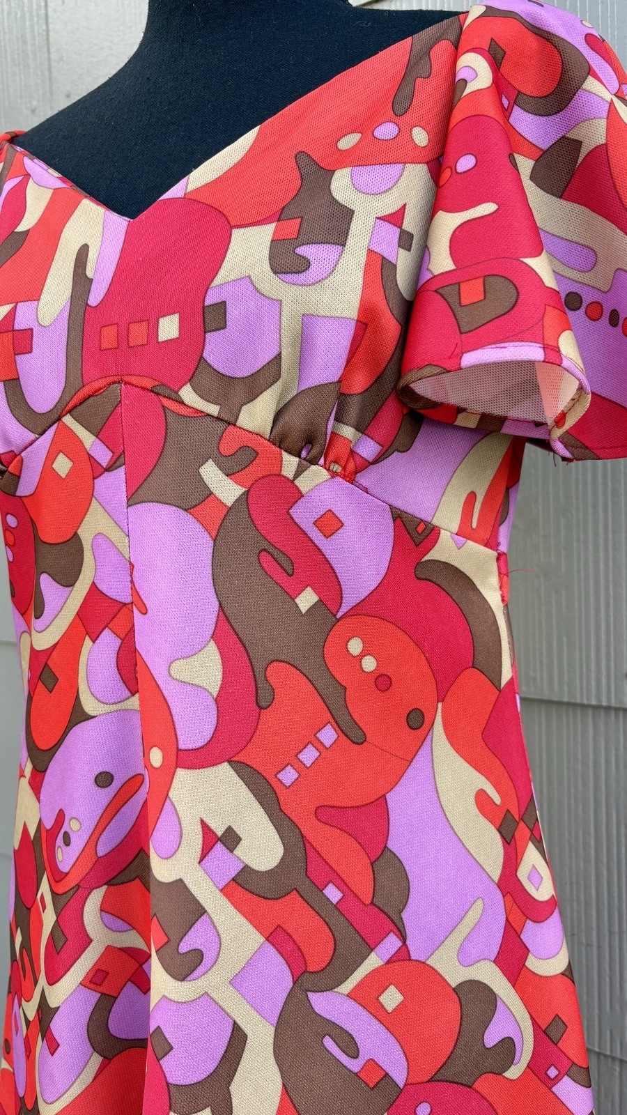 vtg 60s Colorful Geometric Print Flounce Sleeve Psychedelic A-Line Swing Dress
