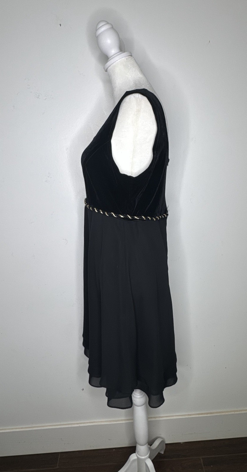 Vintage 90s Black Velvet CDC Evening Cocktail Dress