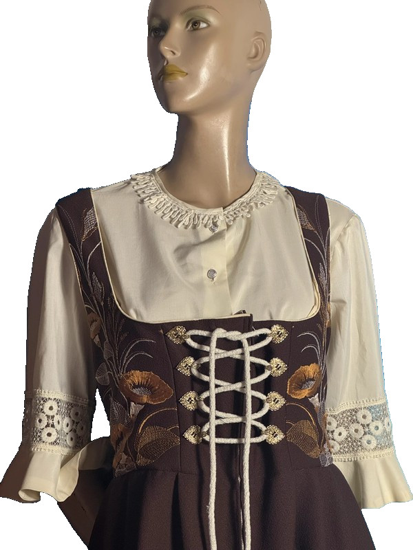 Vintage dirndl rose Salzburg brown embroidered with blouse bobbin lace size 42/44
