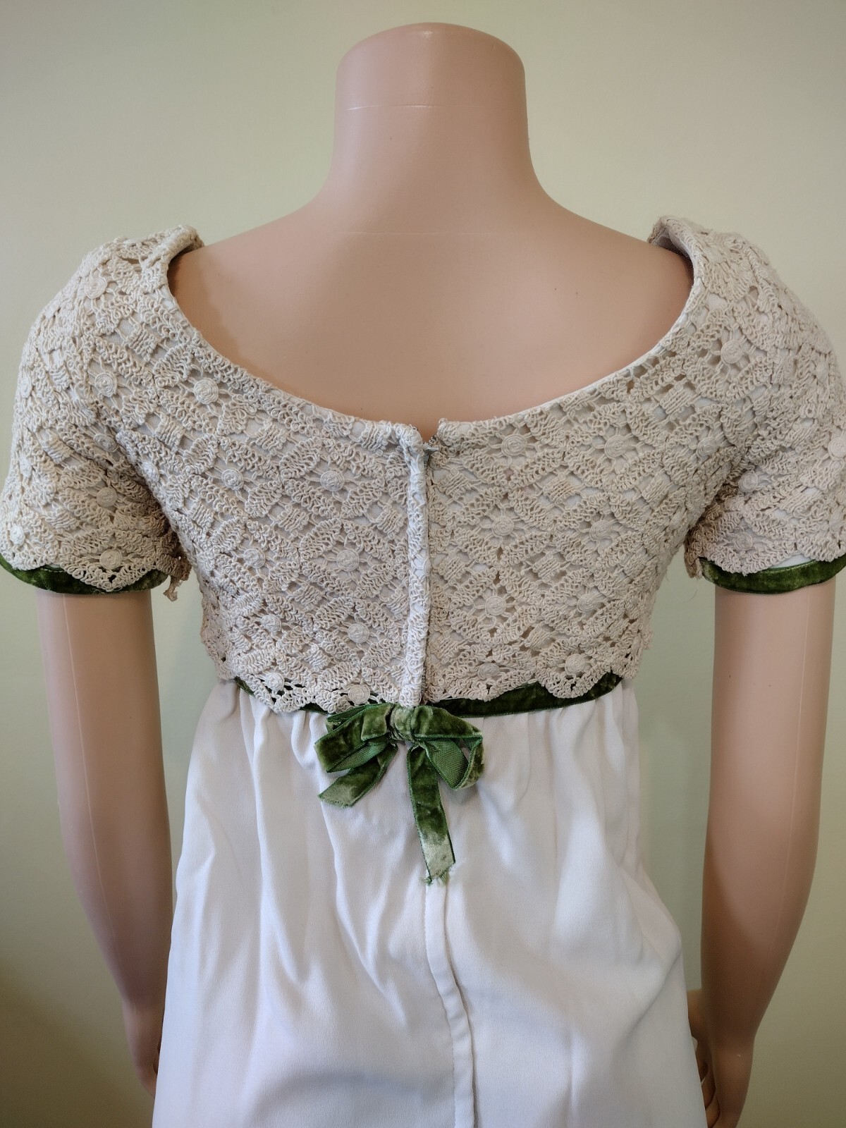 Vintage 1960’s Ivory Boho Maxi Dress With Crochet Bodice Green Velvet 27 Waist
