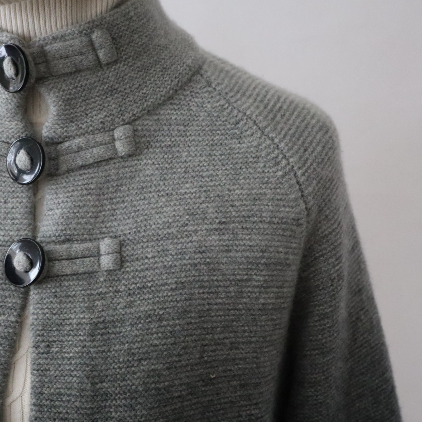 Vtg Women’s Jones New York Cardigan Sweater Heather Gray, Black Sz Lg