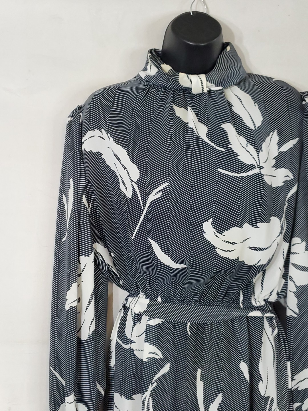 Vintage 70s/80’s Alexis Fashions Belted Dress Women’s Size 14 Long Sleeve Sheer