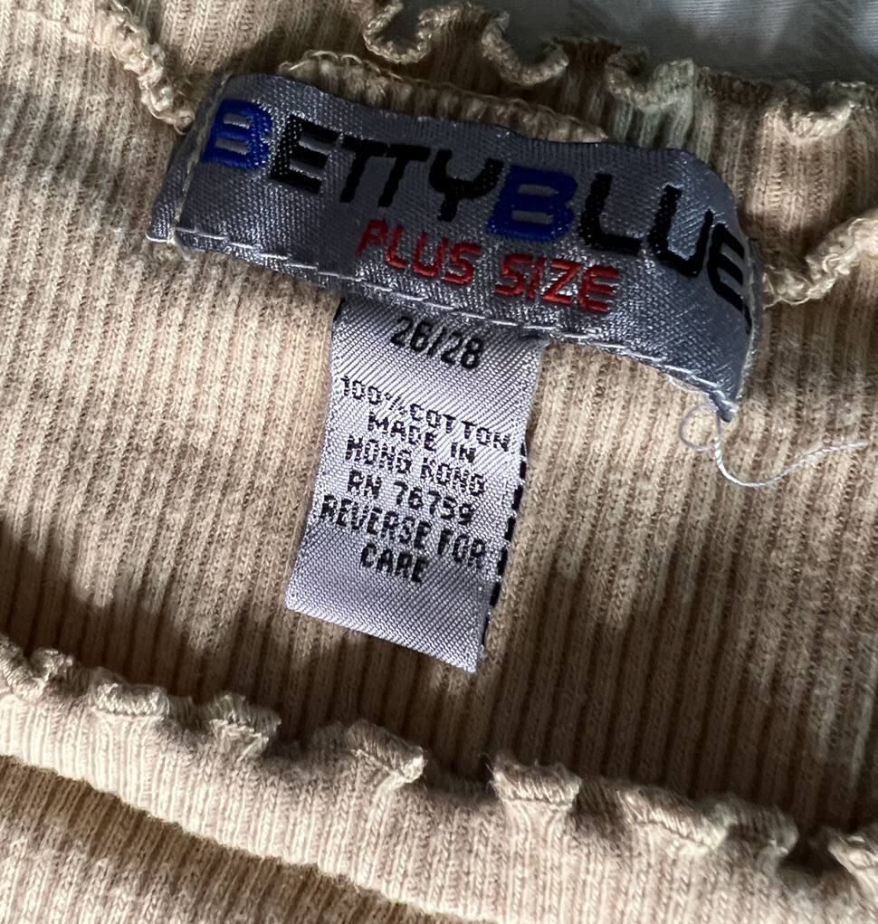 Betty Blue Vintage Crop Top Ruffle Edge Plus 26/28 Made in Hong Kong 1980s