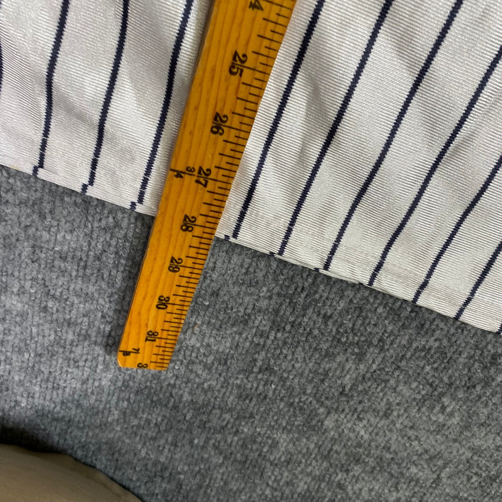 Sports Belle Lady Huskies Baseball Jersey White Black Pinstripe 44 USA Large