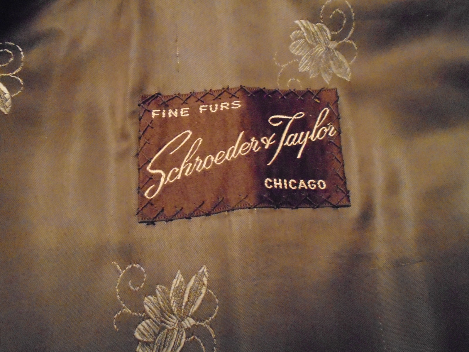 1950’s LADY’S FUR COAT Medium Brown Mouton Stroller Schroeder& Taylor Fine Furs