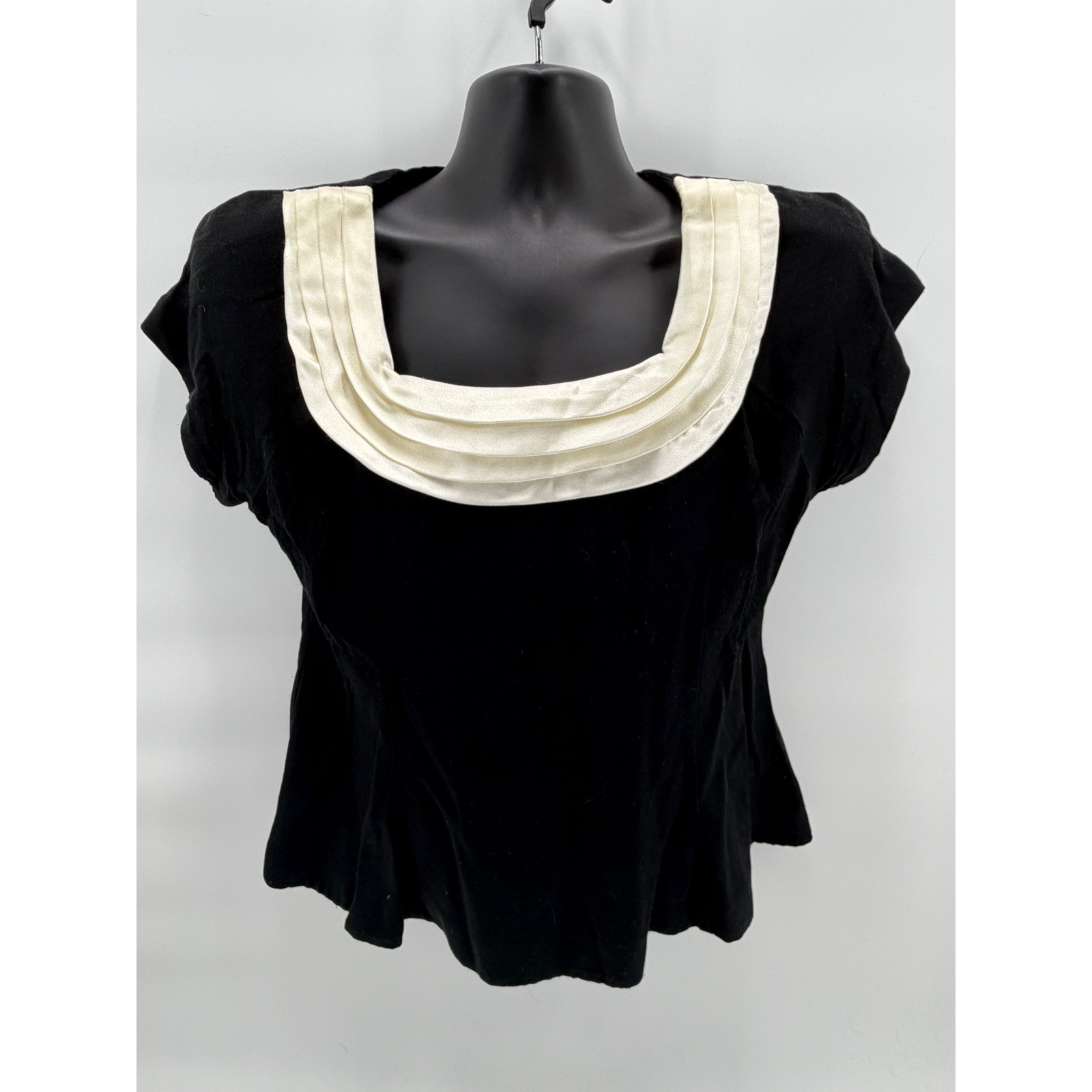 Virgo II Blouse Women 14 Black Cream Velvet Satin Draped Neck Cap Sleeve Vintage