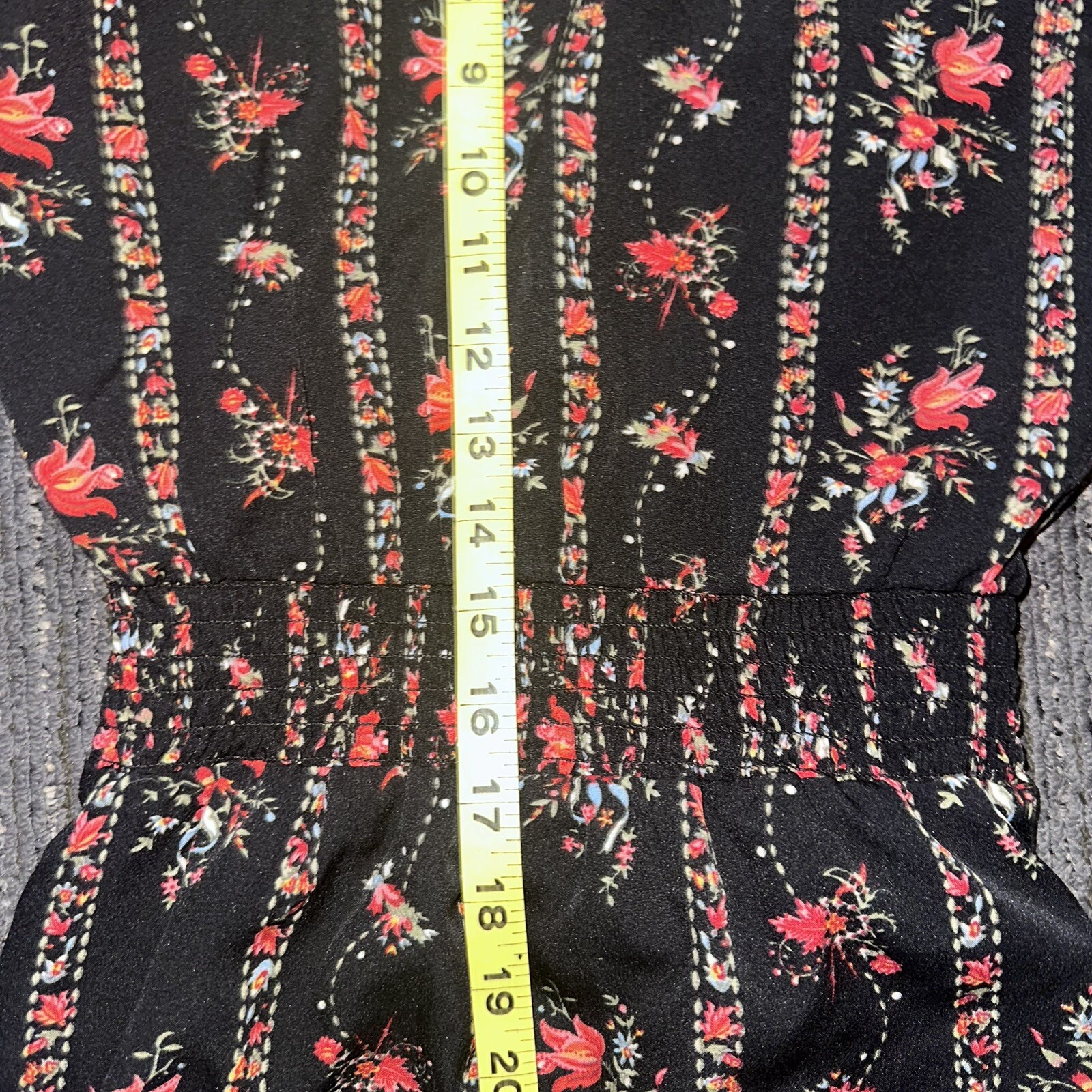 Vintage- Retro Woman’s Floral S/S Button Up Shirt Sz S Small Retro Hippie