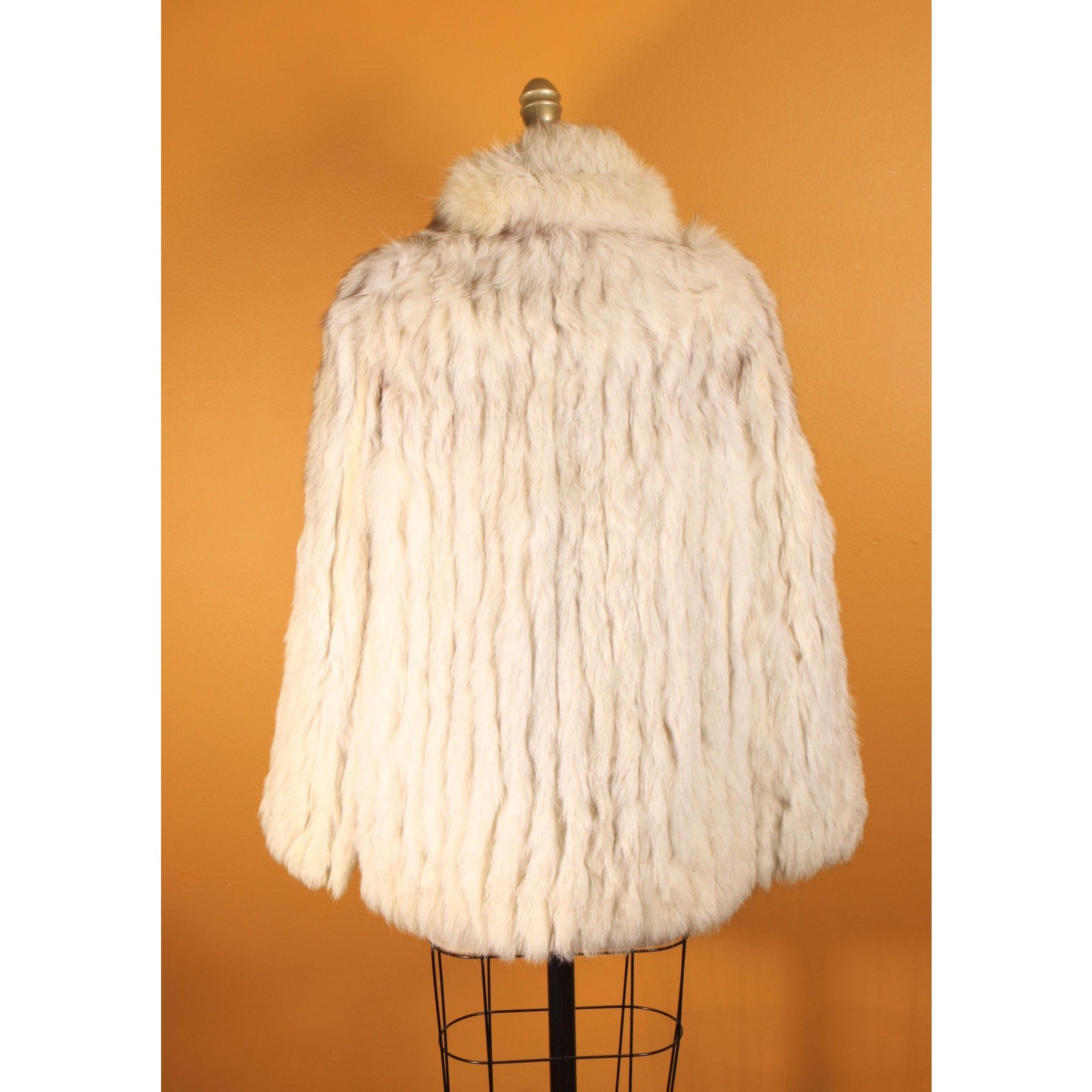 1980s Silver, White and Gray Fox Fur Long Sleeve Coat by Saga Fox -M-L