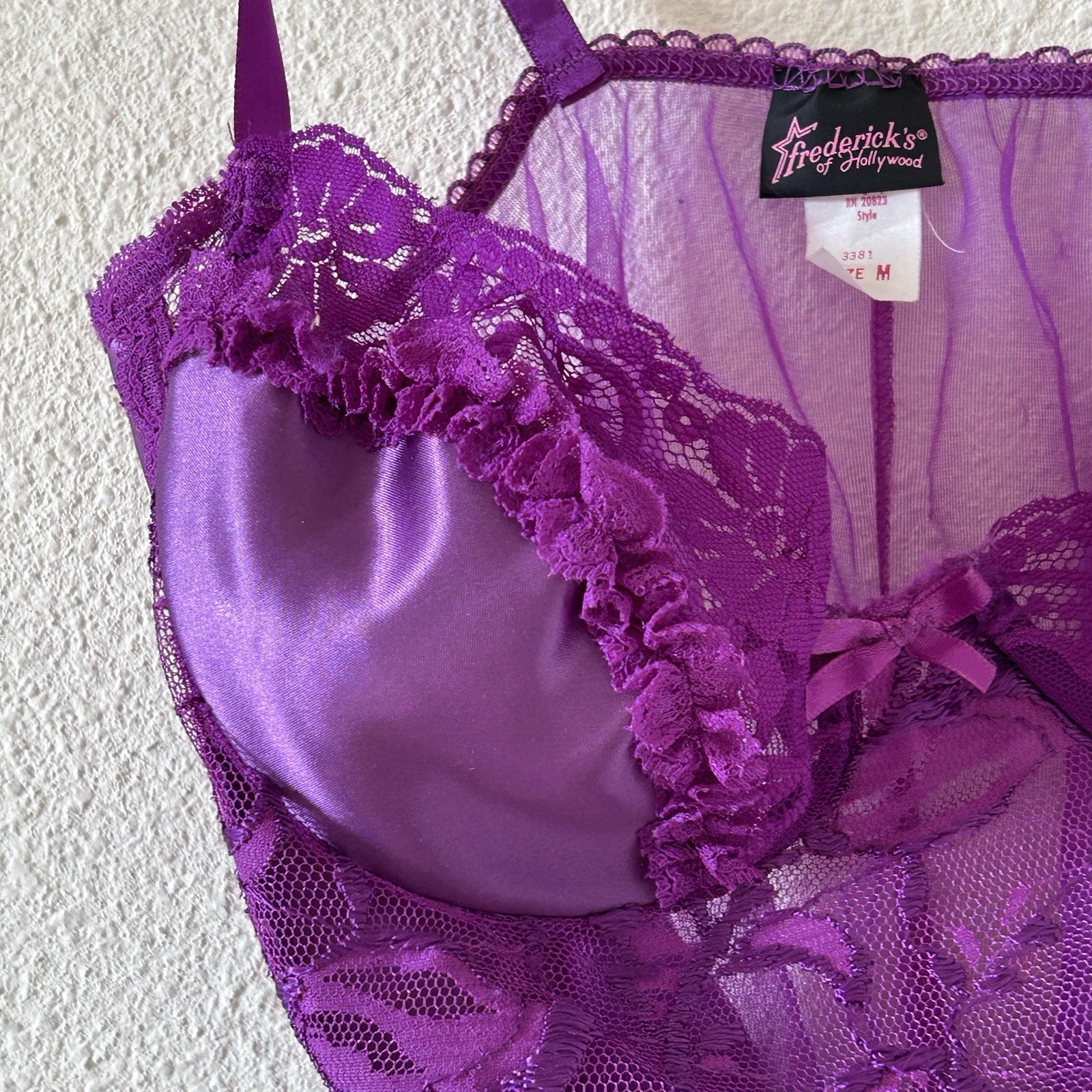 Fredrick’s of Hollywood Lace Coquette Sheer Peplum Cami Top Women’s Medium Sexy