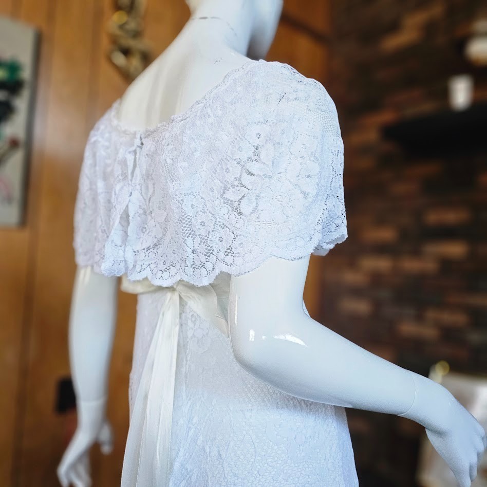 Vintage 70s Hippie Romantic Capelet Lace Wedding Reception Maxi Dress Gown XS/S