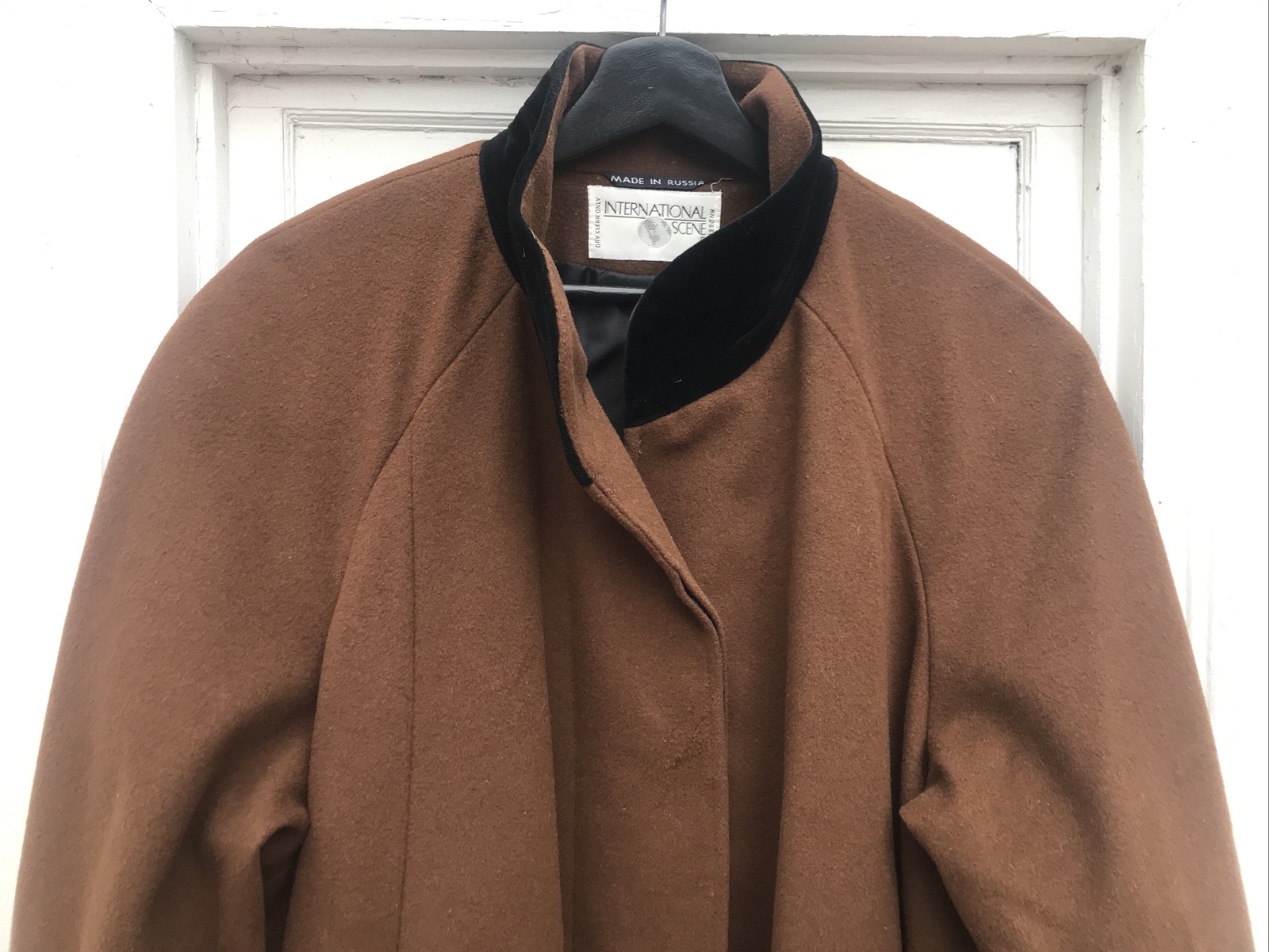 VTG Women’s Coat 80s 90s Russia Brown Size 10 Black Detail International Scene