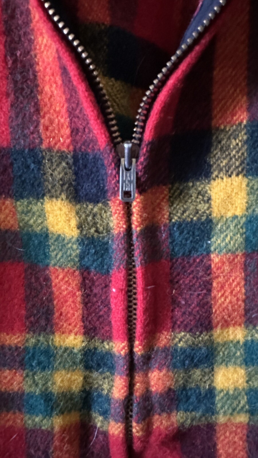 VTG Queen of The Capes Country Place Hooded Poncho Plaid One Size 60s 70s Retro