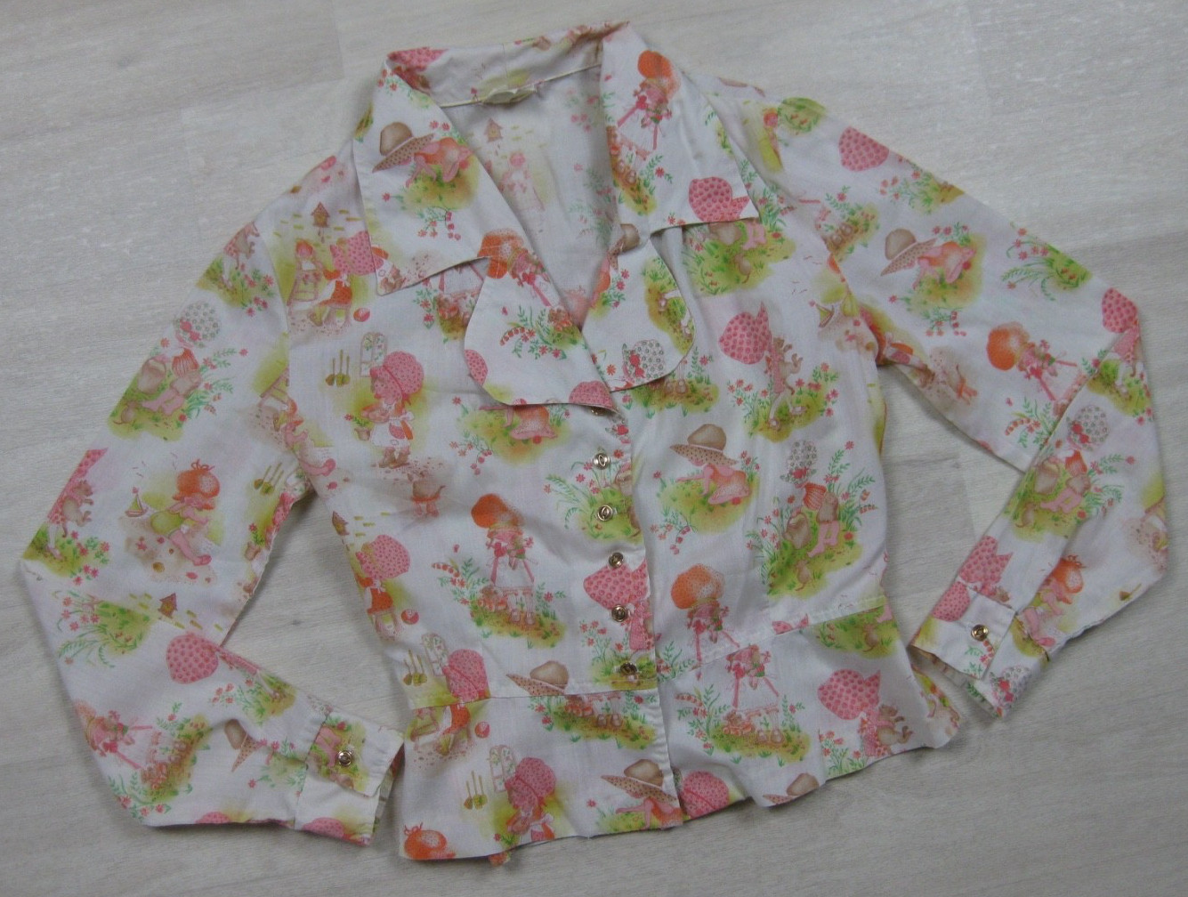 Vintage 70s Strawberry Shortcake Blouse Women’s (S) Button Up Coquette