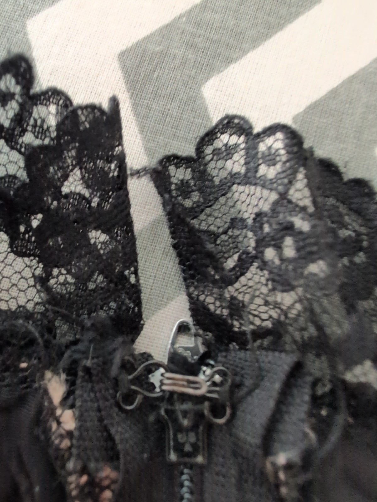 Alicia Dress Women’s 10-12 Black/Champagne Vintage 1980s Prom Whimseygoth Gloves