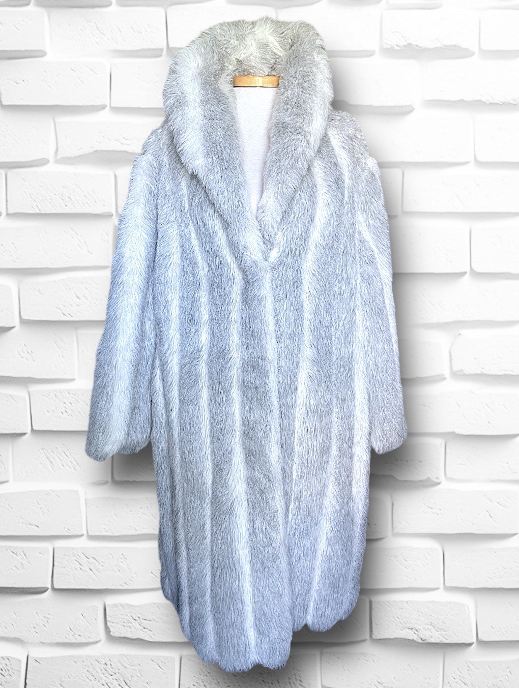 1970’s Grey & White Faux Fur Wiman Oversized Overcoat Plus Size