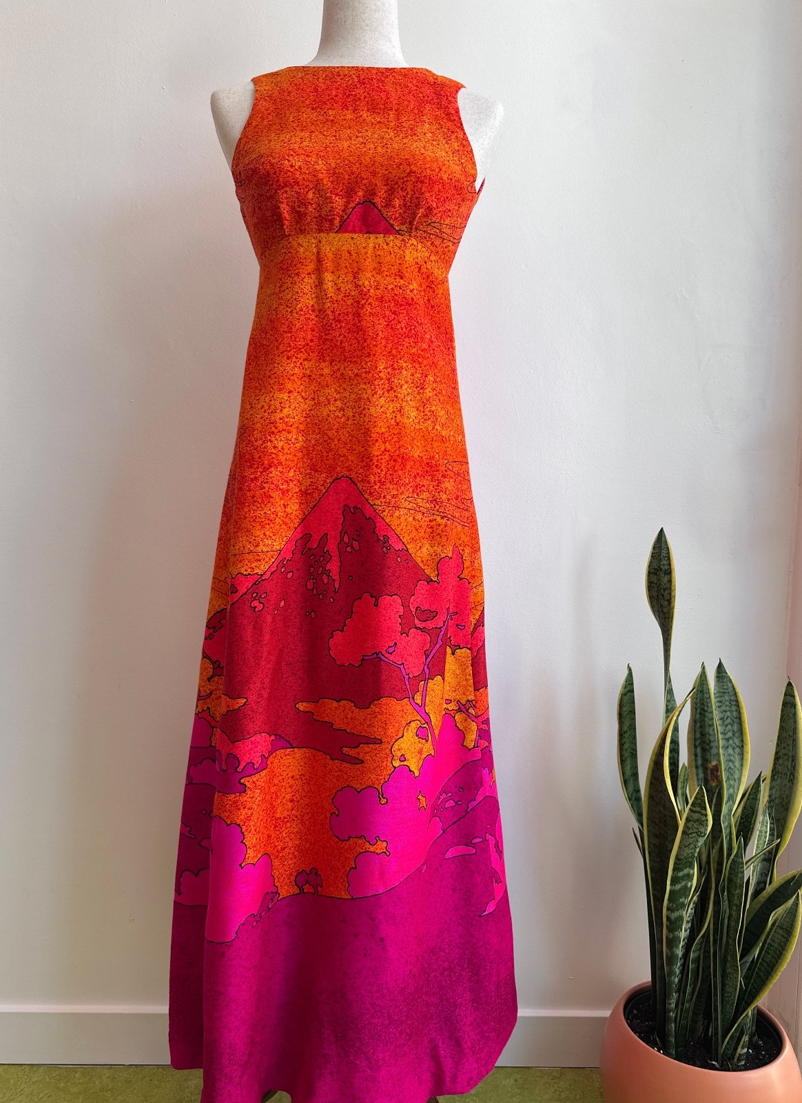 Vintage 60s DayGlo Hawaiian Barkcloth Volcano Wrap Dress Waltah Clarke’s XSmall