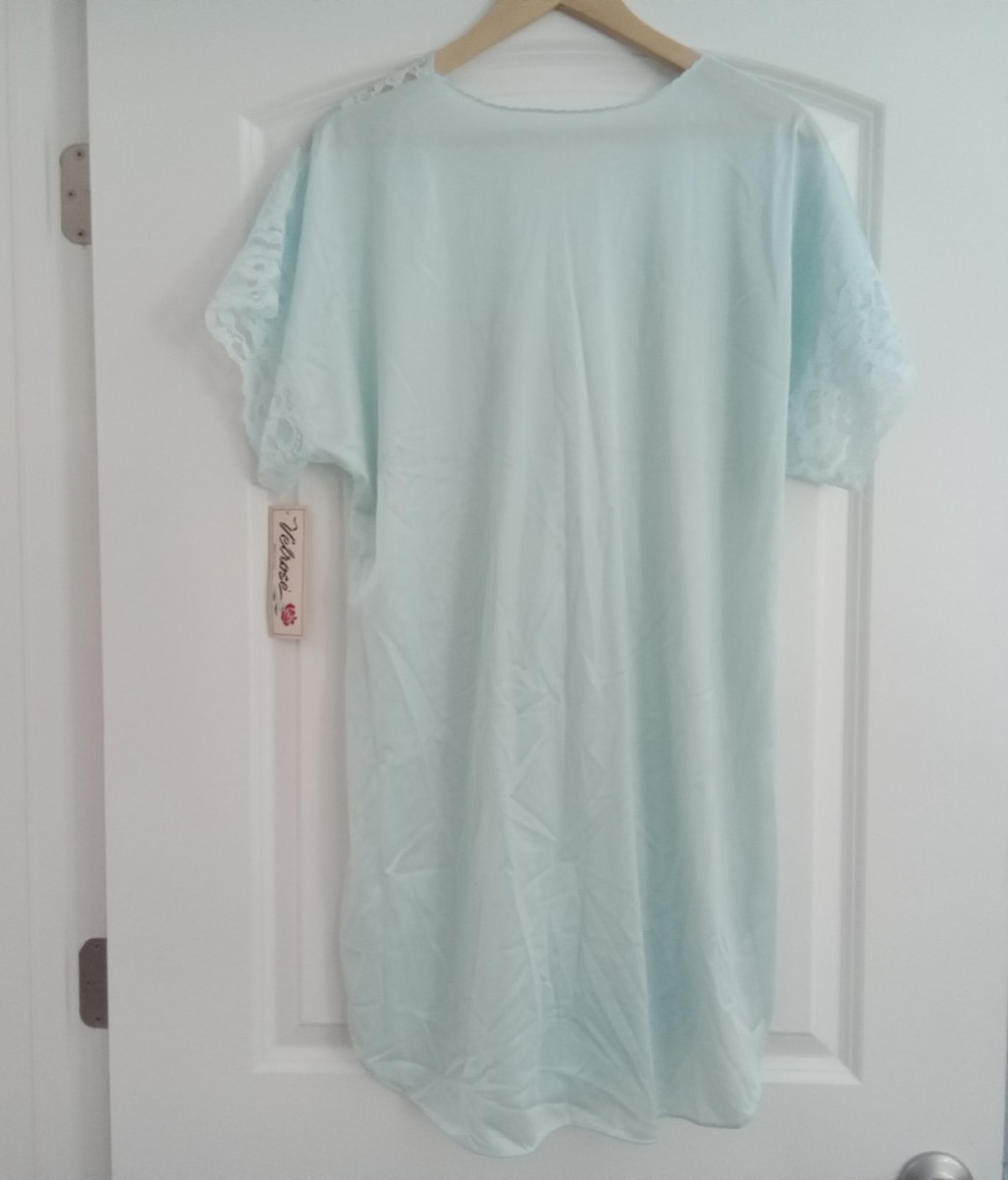 Velrose Vintage Light Aqua Nylon Short Nightgown Size Medium Lace Accents USA