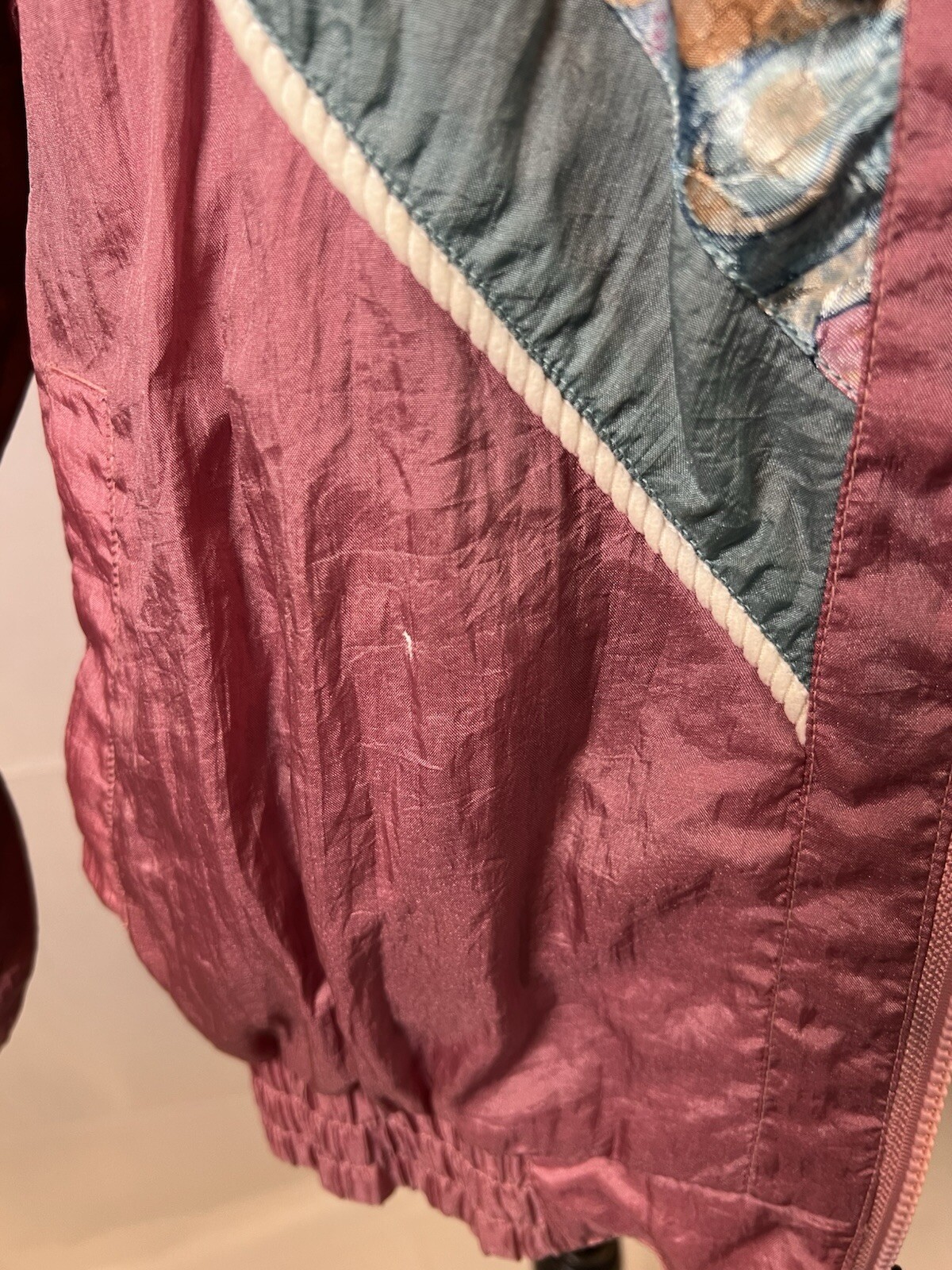 Classic vintage 1980’s Women’s Track Suit Jacket Mauve Floral Size L . So Cool