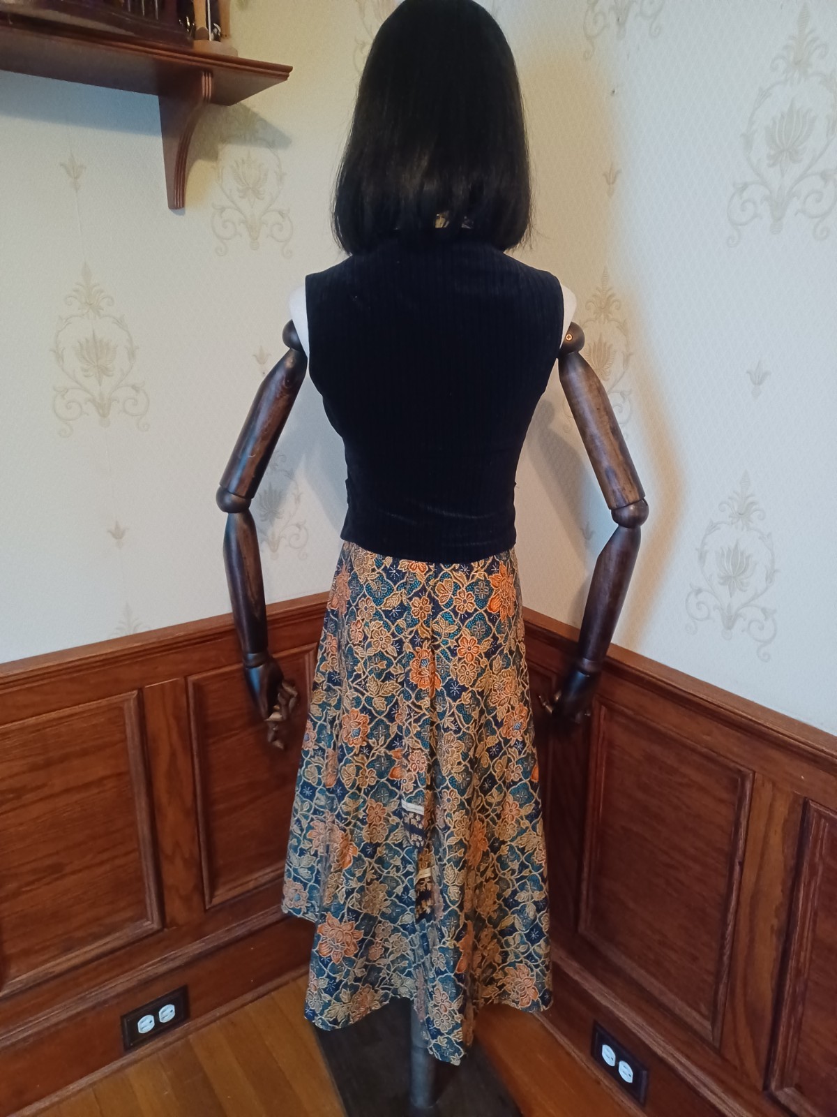 Vintage 1970s 100% Cotton Batik Print Blue and Brown Boho Midi Skirt