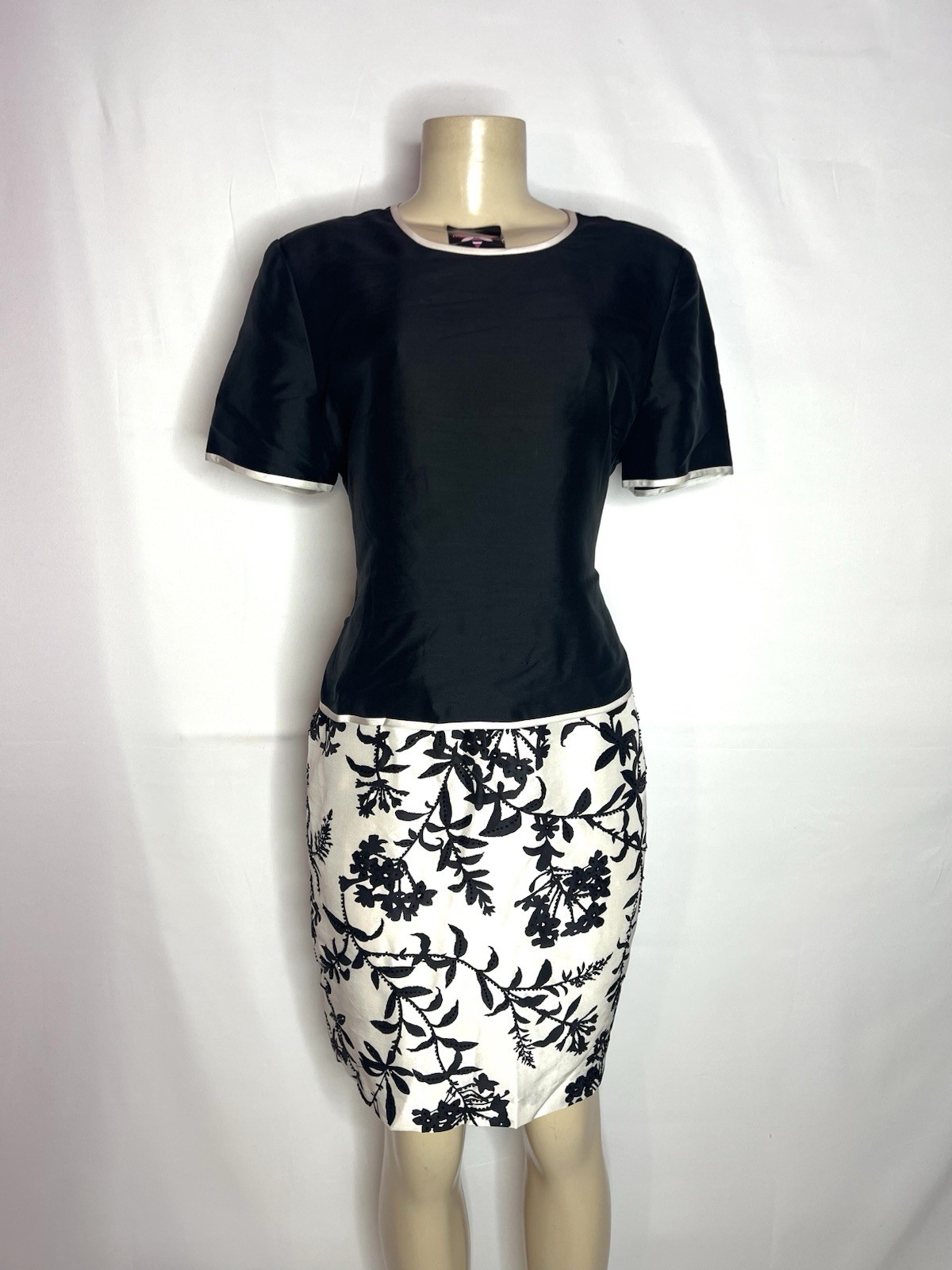 VINTAGE SHOMI BRAND BLACK SILK BODICE BEADED SKIRY DRESS SIZE P12