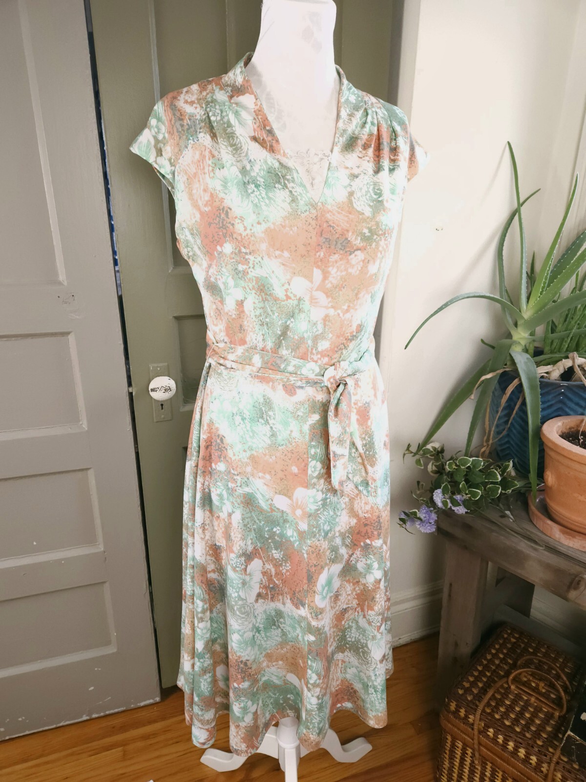 Vintage 60s Peach Green Floral Sheath Dress Belted Womens Medium