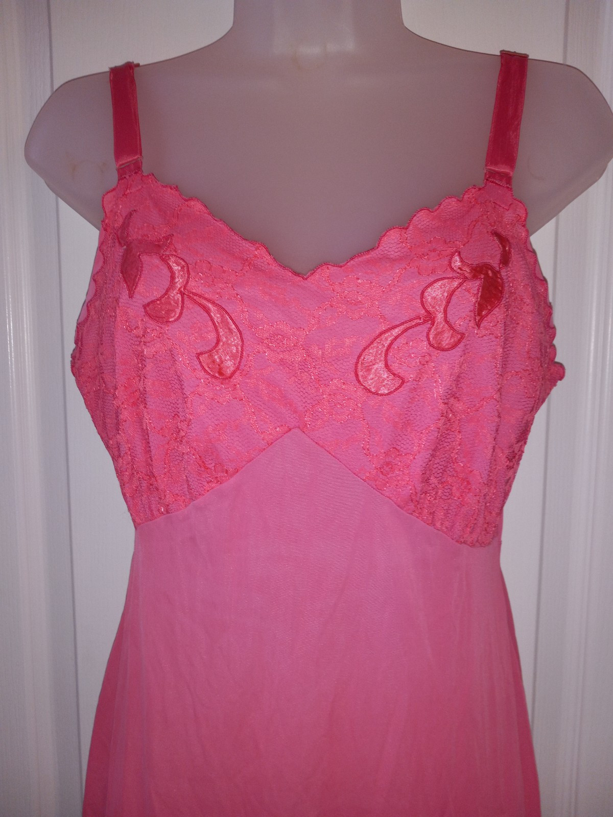 Vintage 50s Pink Nylon Floral Ribbon Lace Embroidery Full Slip Dress Lingerie M