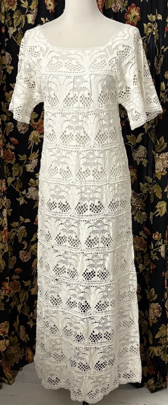 VTG Crocheted Lace Dress Boho Women’s White Lace Maxi Festival Cottagecore Sz S