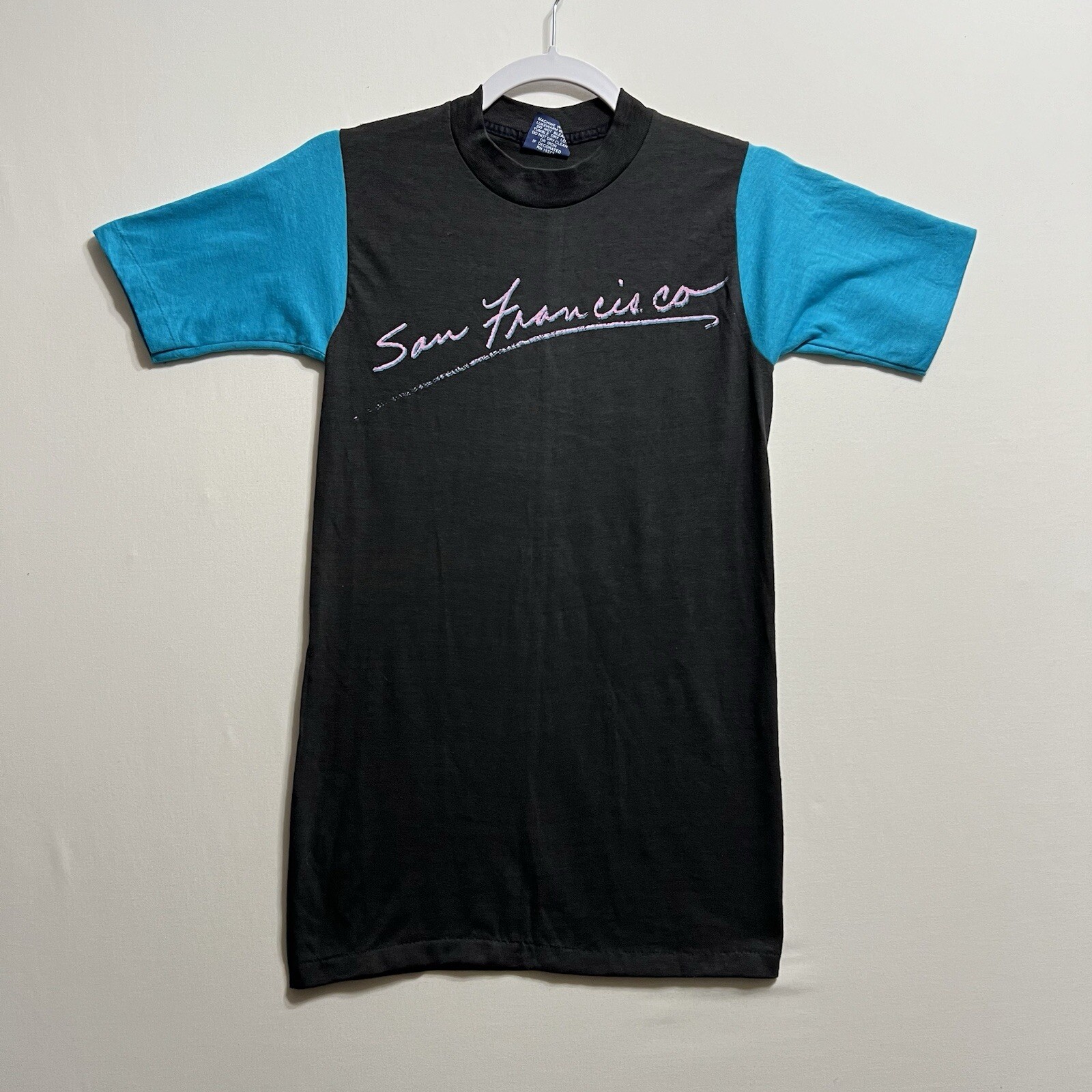 Vintage San Fransisco California Souvenir Tee Shirt Adult SIze Small Black Blue