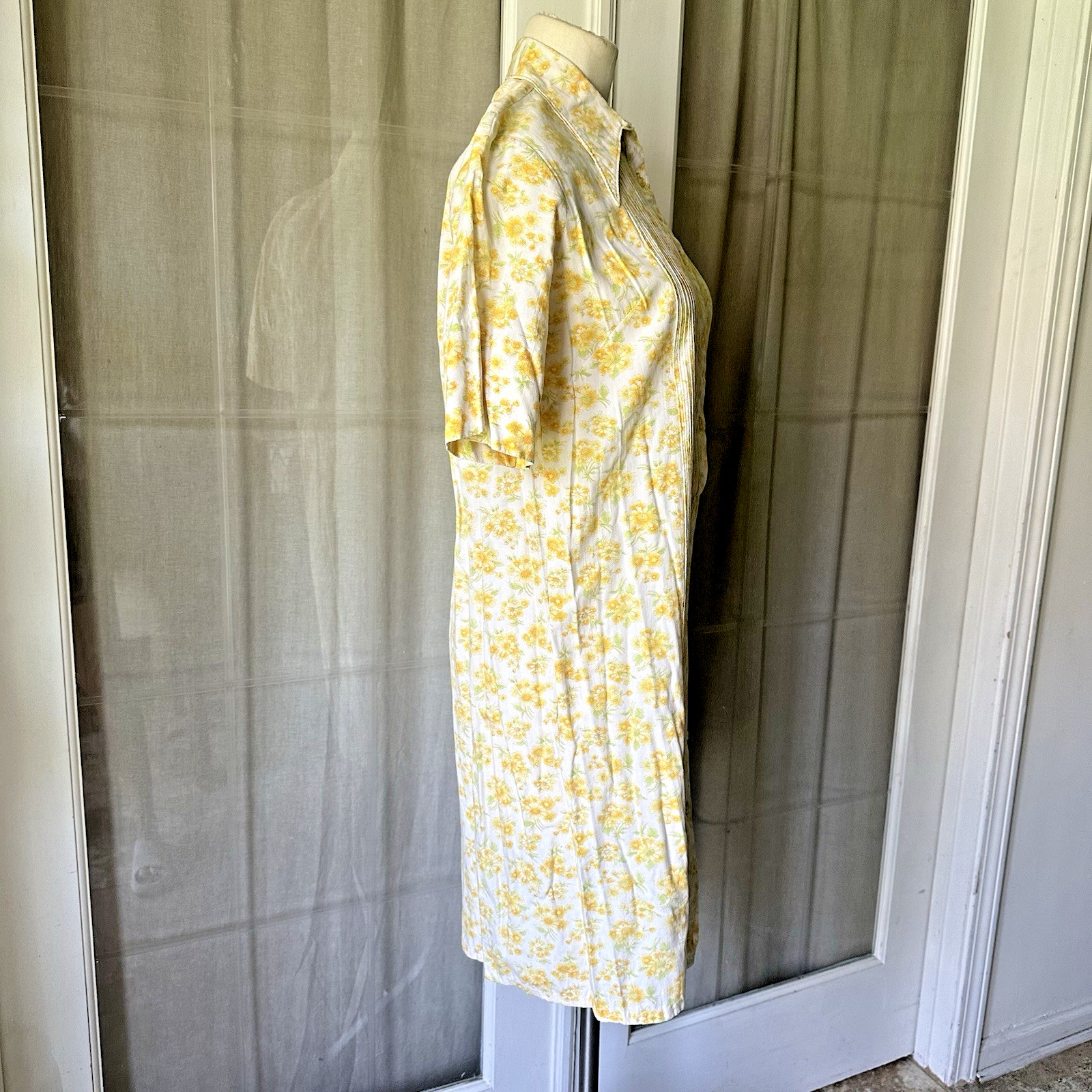LADY BIRD Vtg Yellow Floral Dress Shirt Sheath Dainty