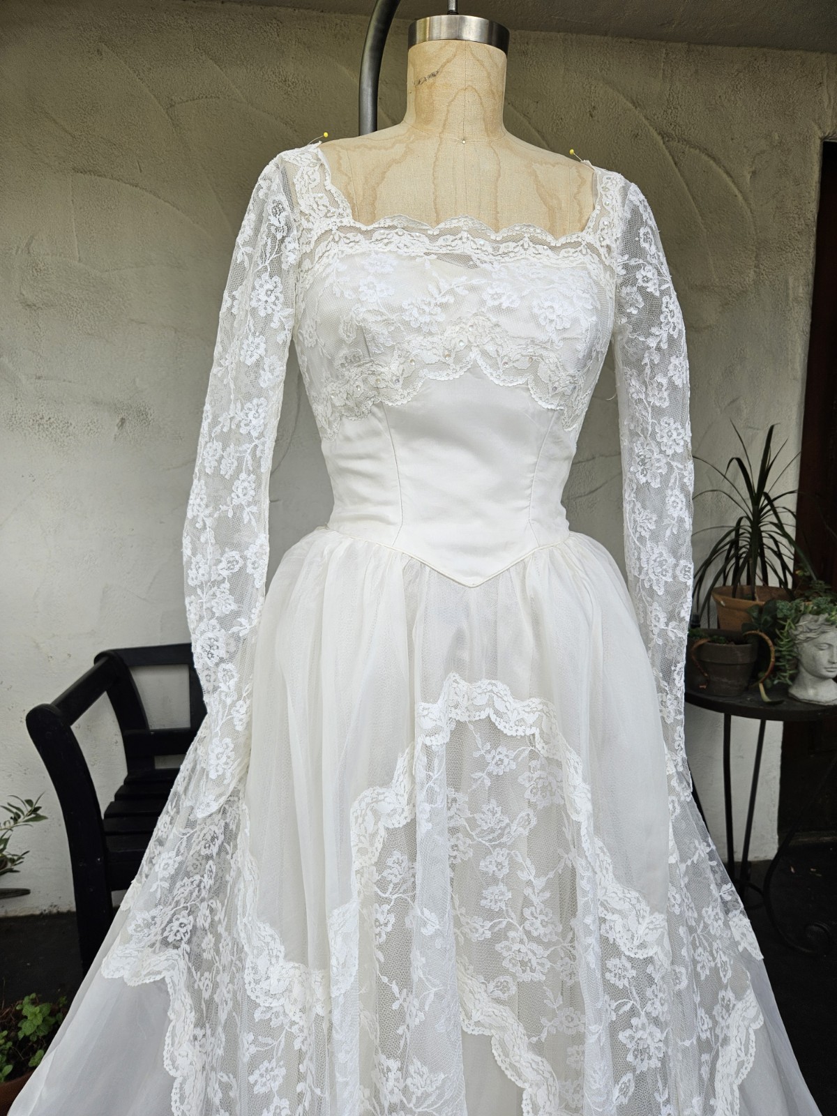 Vintage 1950s Silk Wedding Dress Cinderella Ballgown Lace Sleeves Basque Waist M