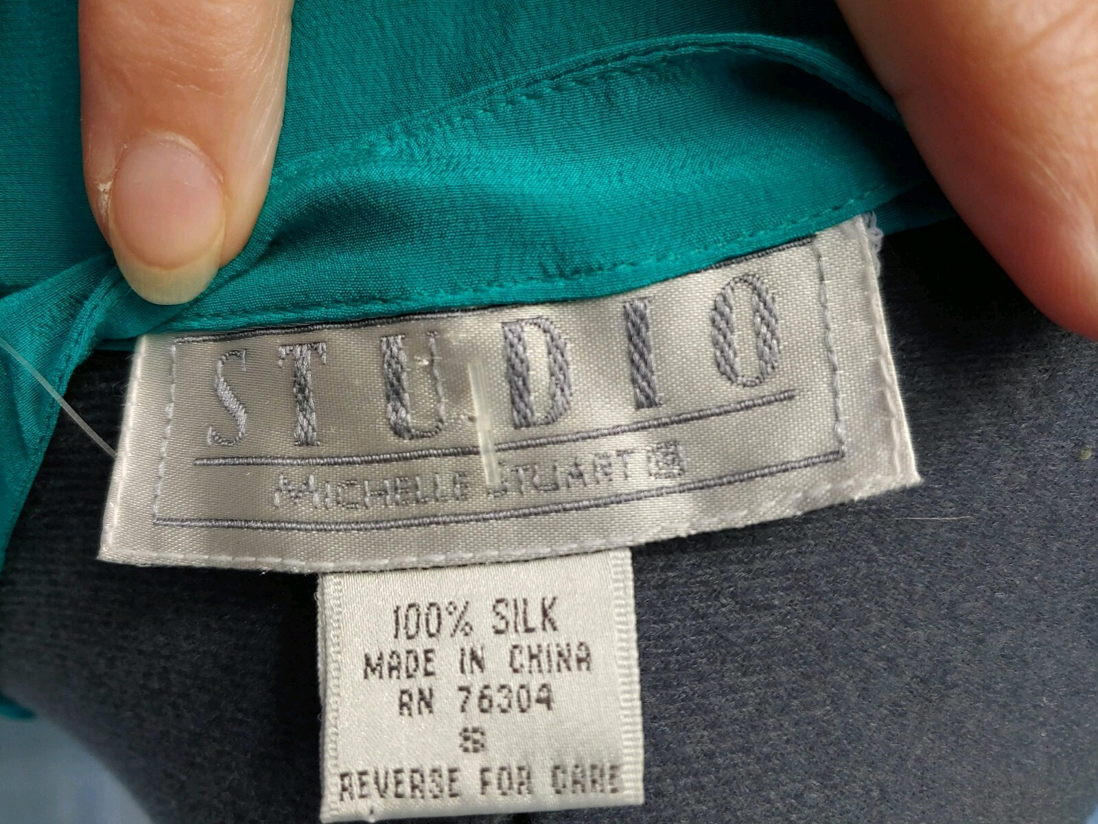 Vintage Studio Michelle Stuart Teal 100% Silk Sleeveless Blouse Size Small