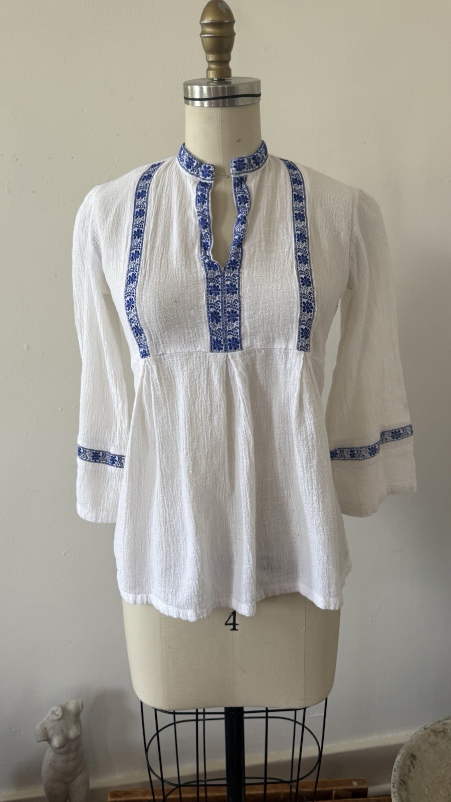 1940s Semi Sheer Embroidered Cotton Gauze Romanian Peasant Blouse/Tunic Top XS/S
