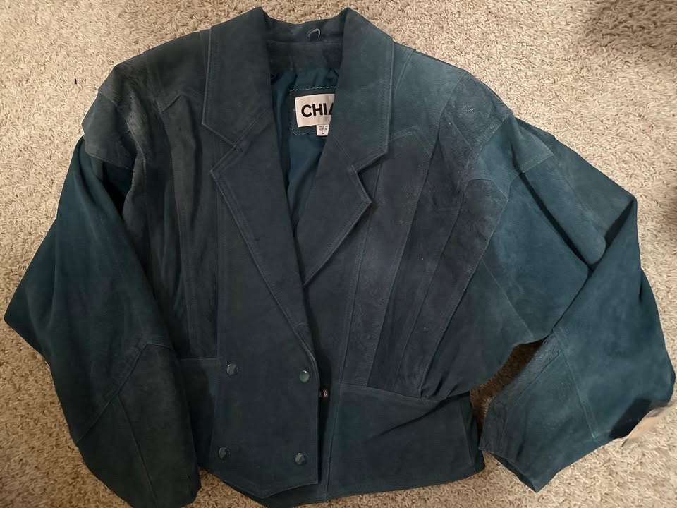 3 Piece Vintage NWT Chia Brand Suede Jacket (L) & Skirt (Size 12) & Matching Bag