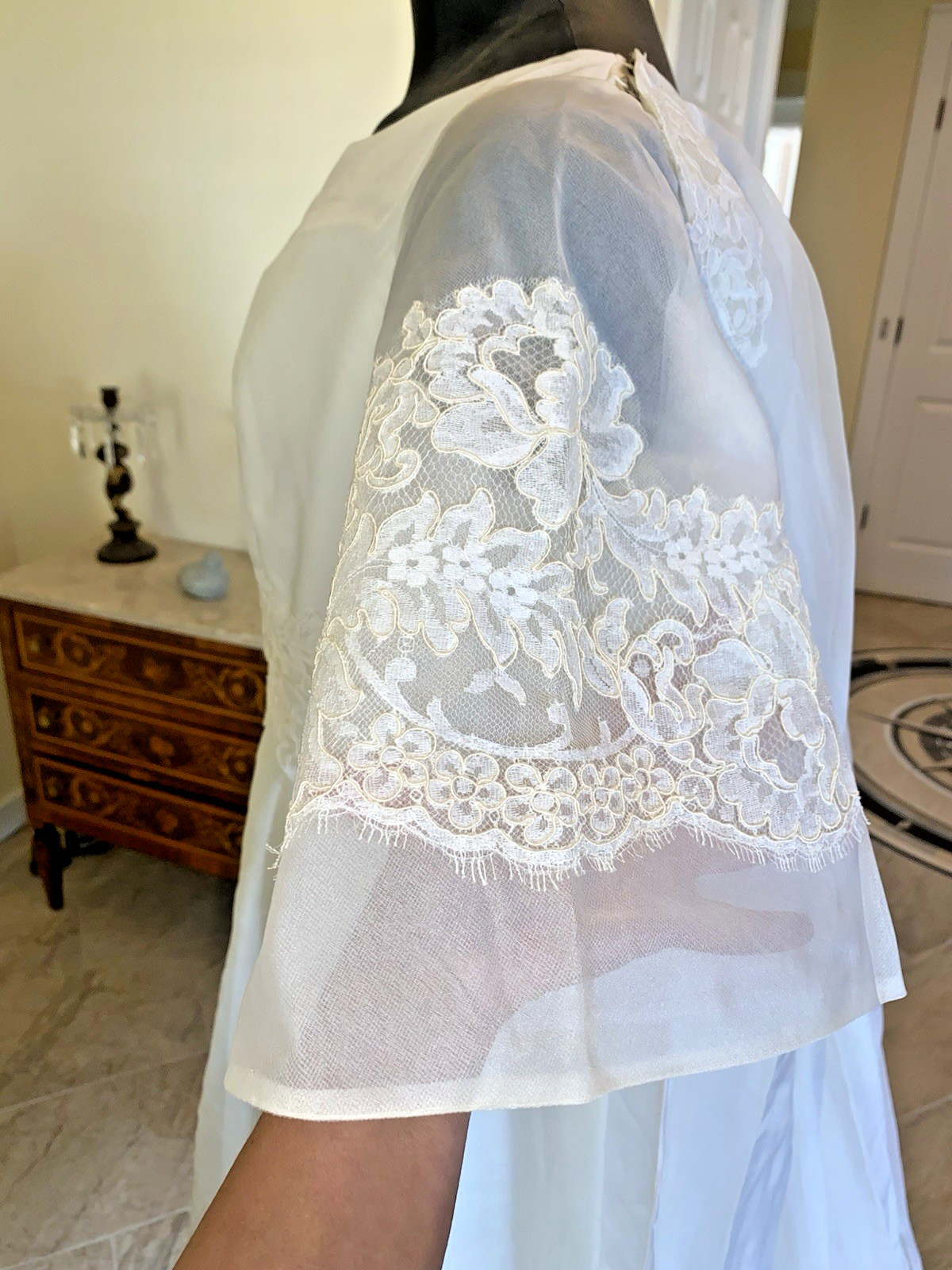 60s Alfred Angelo Edythe Vincent Wedding Gown ButtonBack Demure Detachable Train