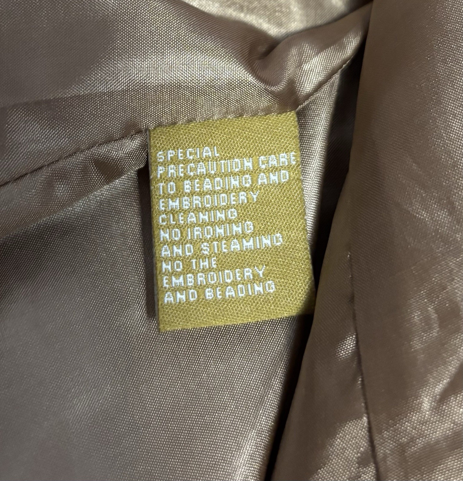 Donna Vinci Foiled Gold Suit Jacket & Skirt Layered Embellishing Vintage Size 18
