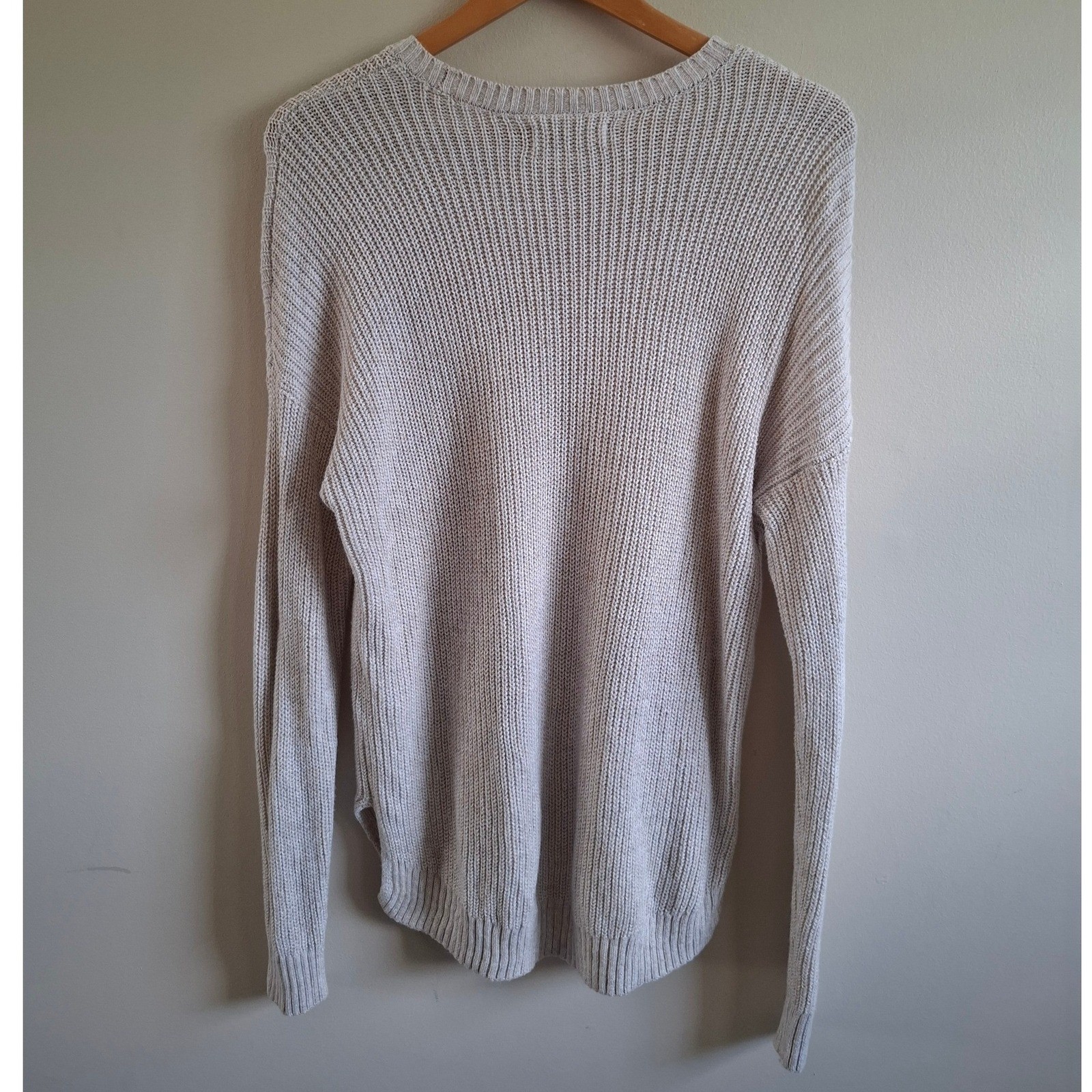 Hollister Beige Knit Sweater Hi Low Hem Preppy Casual Relaxed Soft Academia Sz S