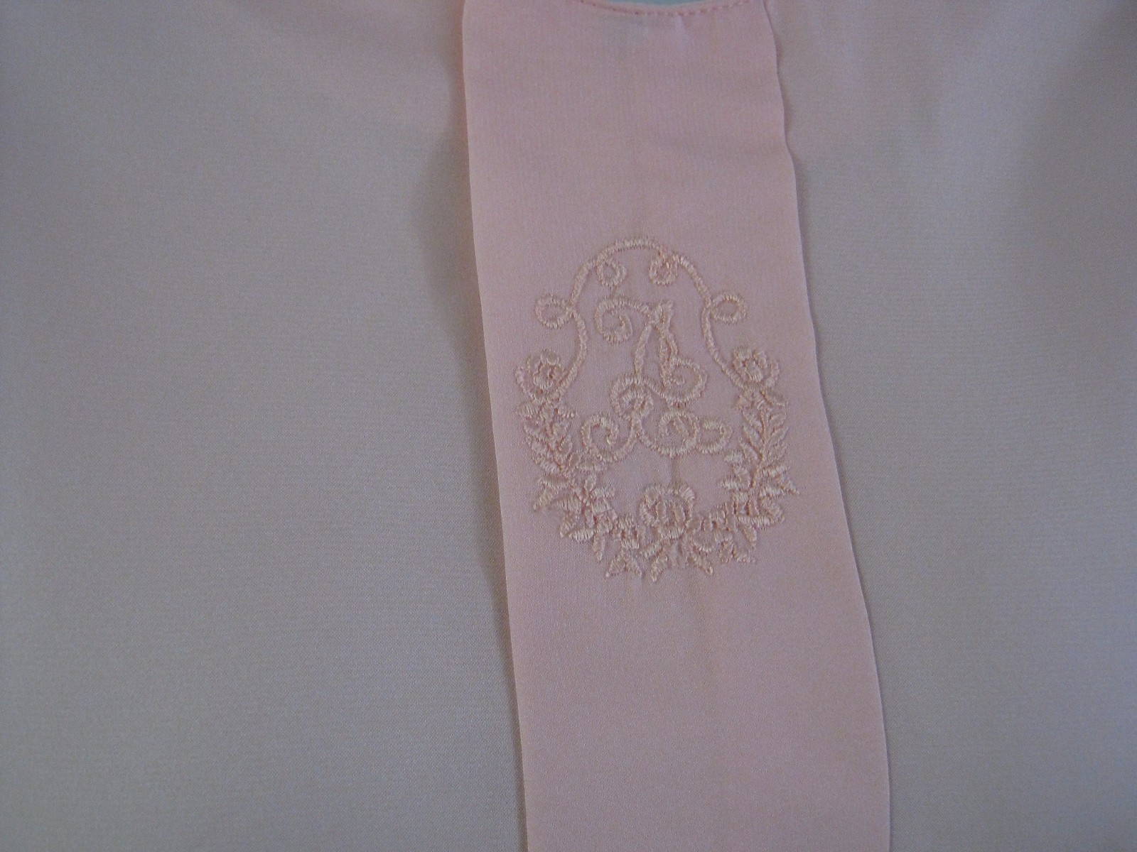 Vintage Alicia Blouse Size 12 Sheer Peach Collarless Career Shell Top