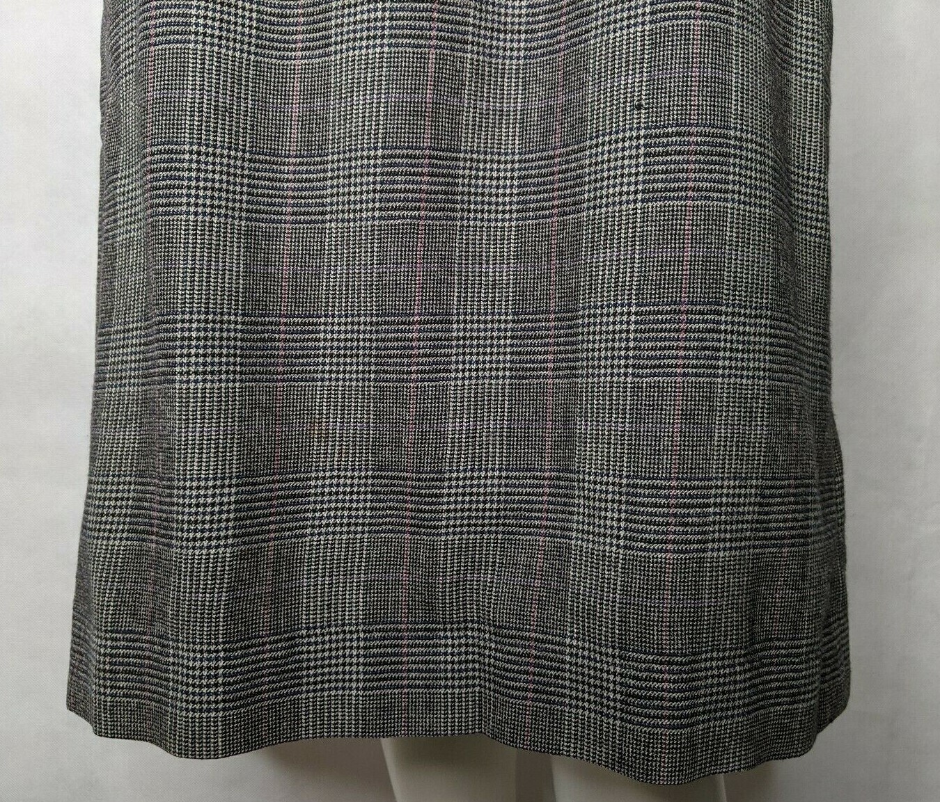 Plaid Vintage Skirt Pattern Jos. A Bank Below Knee Pockets Black White 10