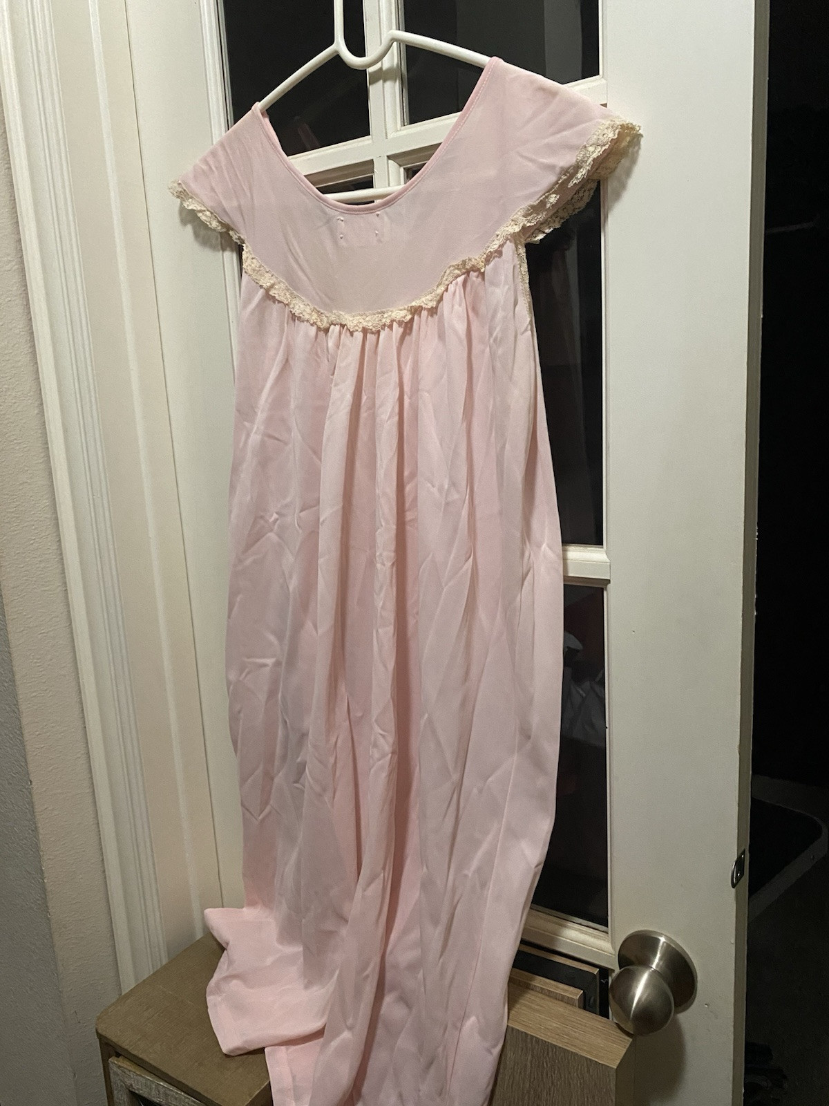 Very Vintage 60s night gown baby pink lace on top old style by Avian ladies sz S